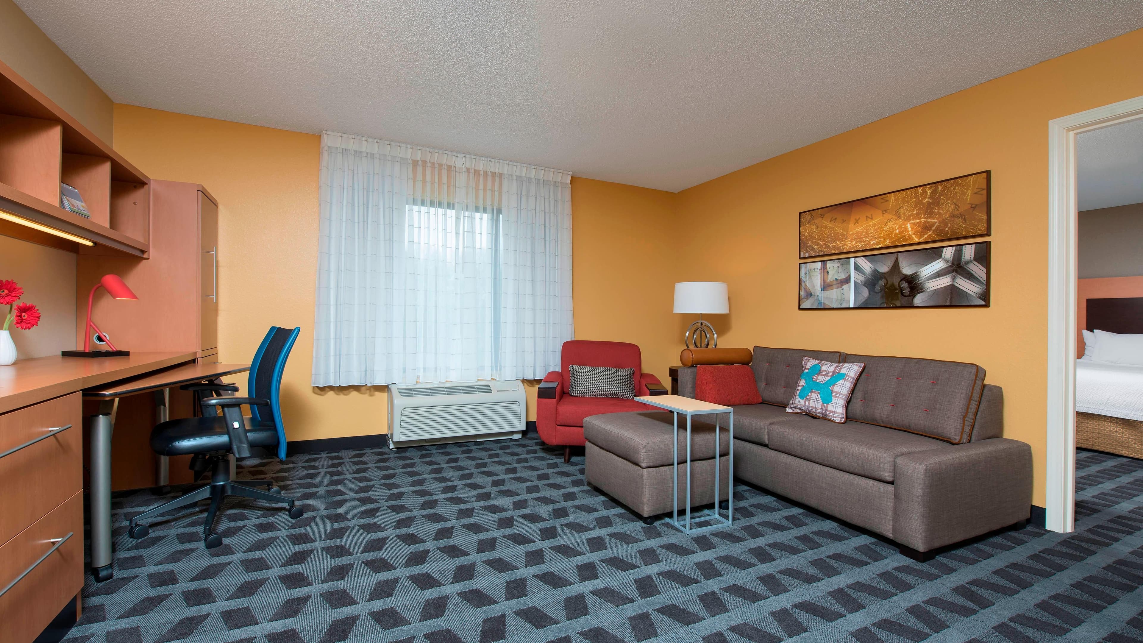 TownePlace Suites Kalamazoo - Image 2