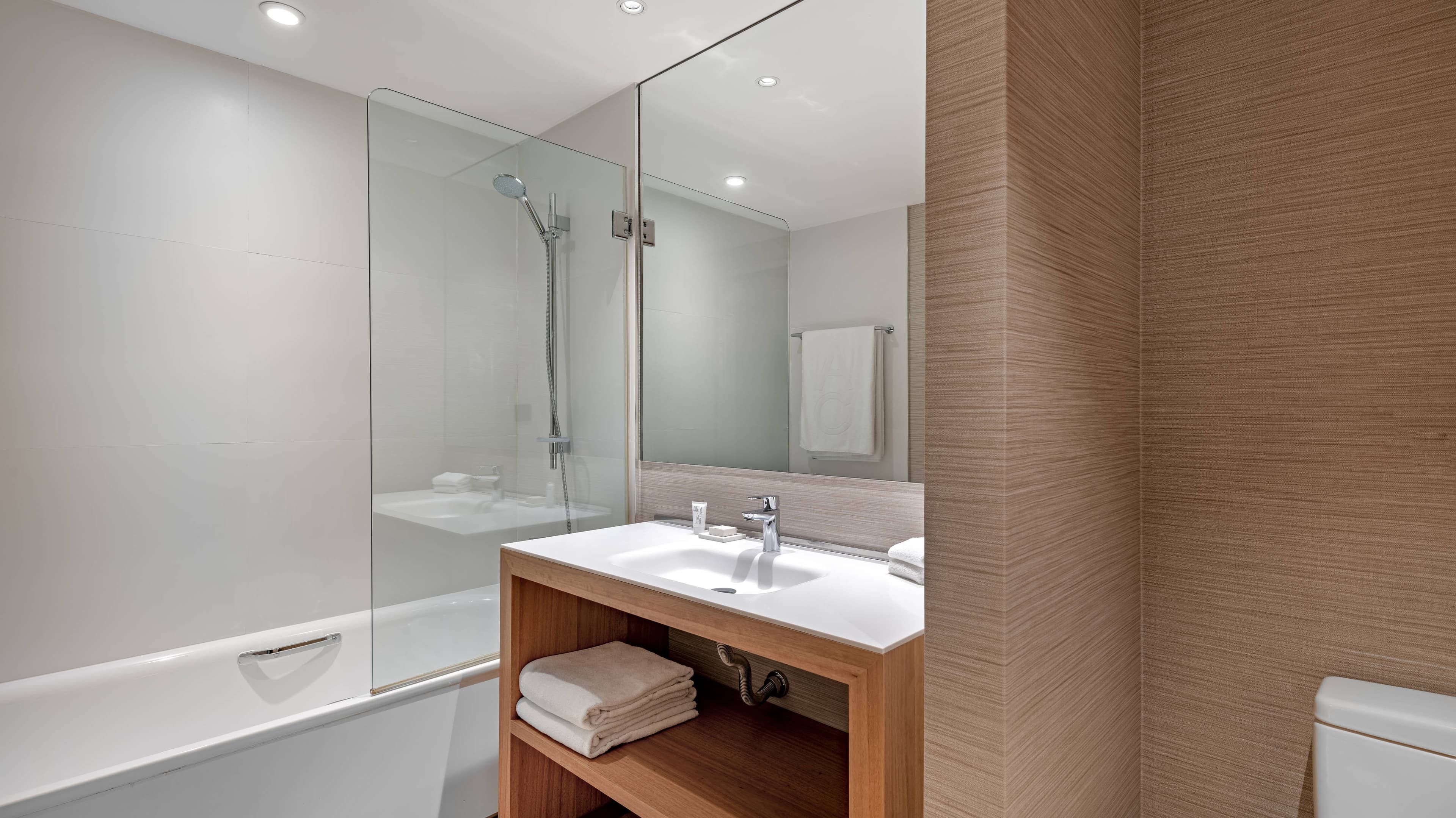 AC Hotel Diagonal L´Illa — 16