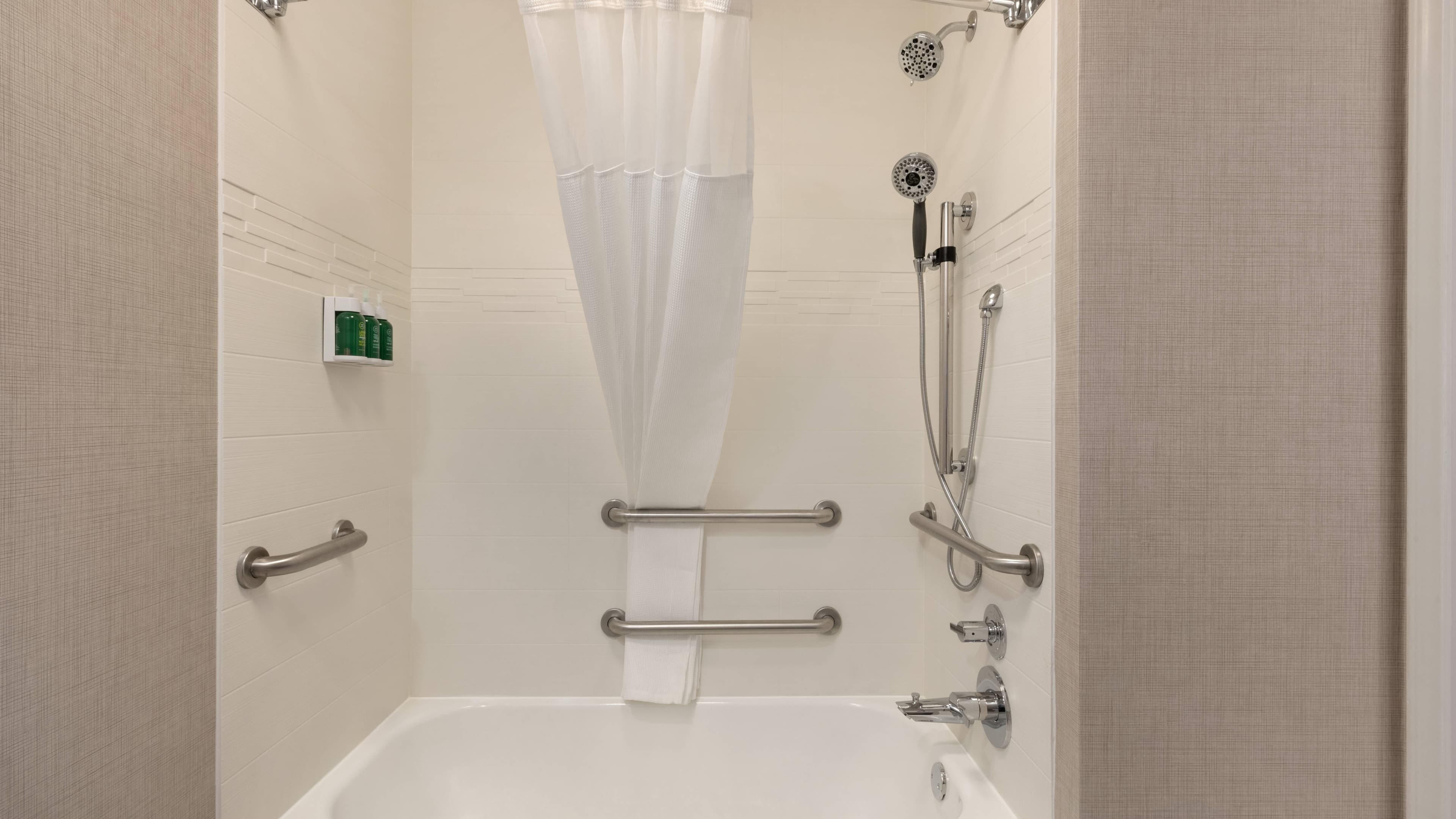 1 Bedroom Larger Suite - Image 8