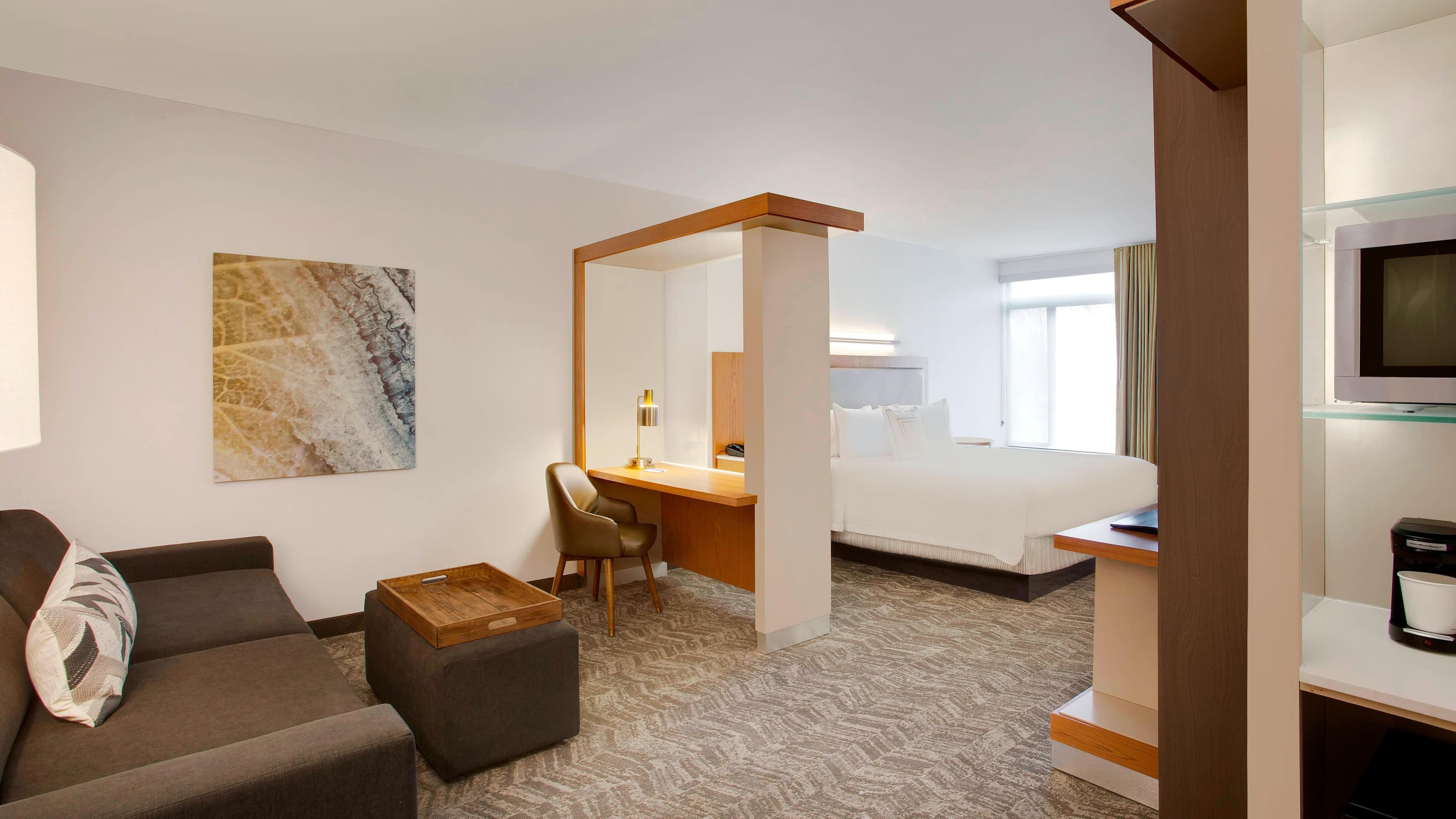 SpringHill Suites Hartford Airport/Windsor Locks - Image 2