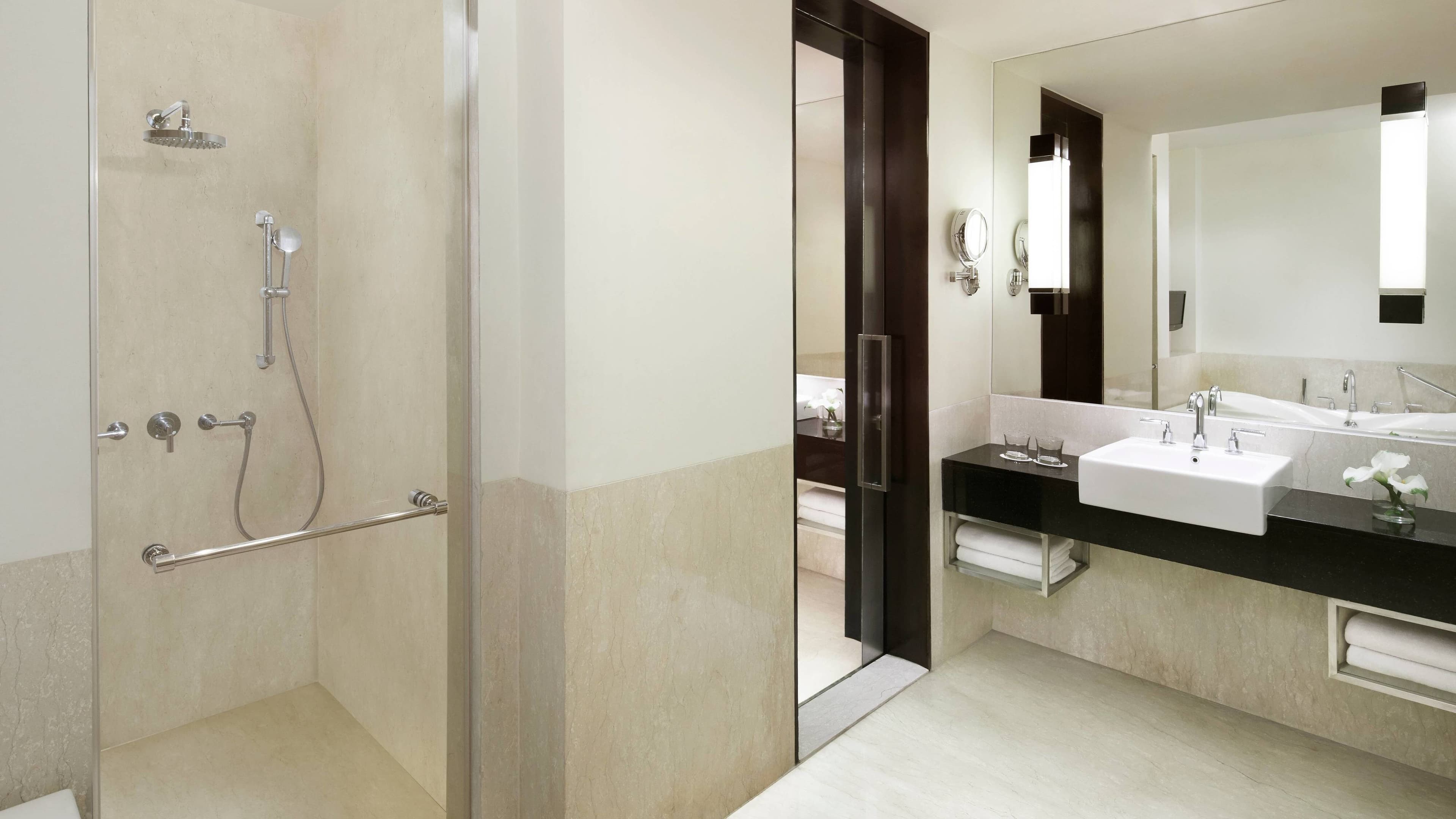Courtyard Bandung Dago — 19