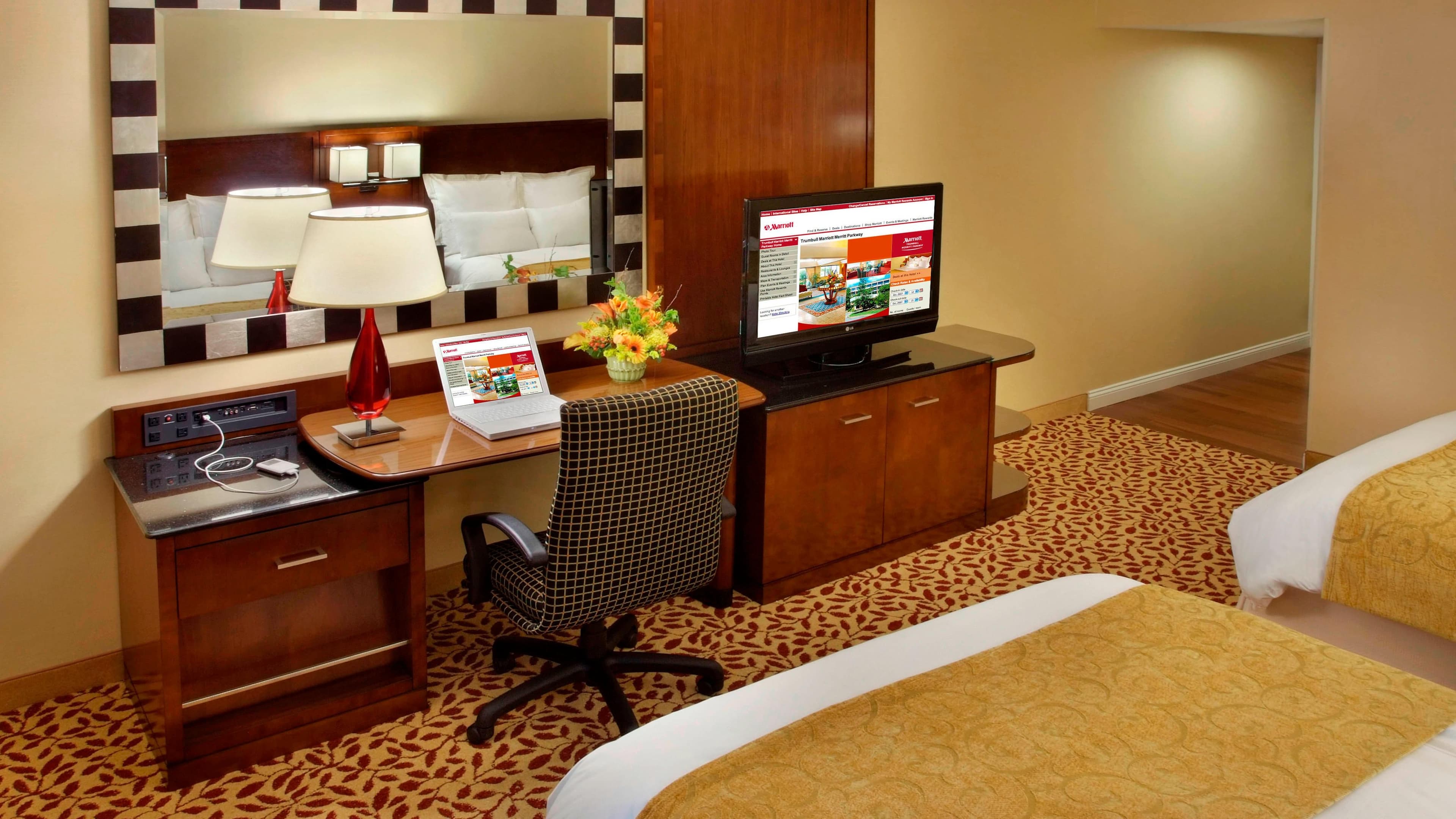 Trumbull Marriott Shelton - Image 2