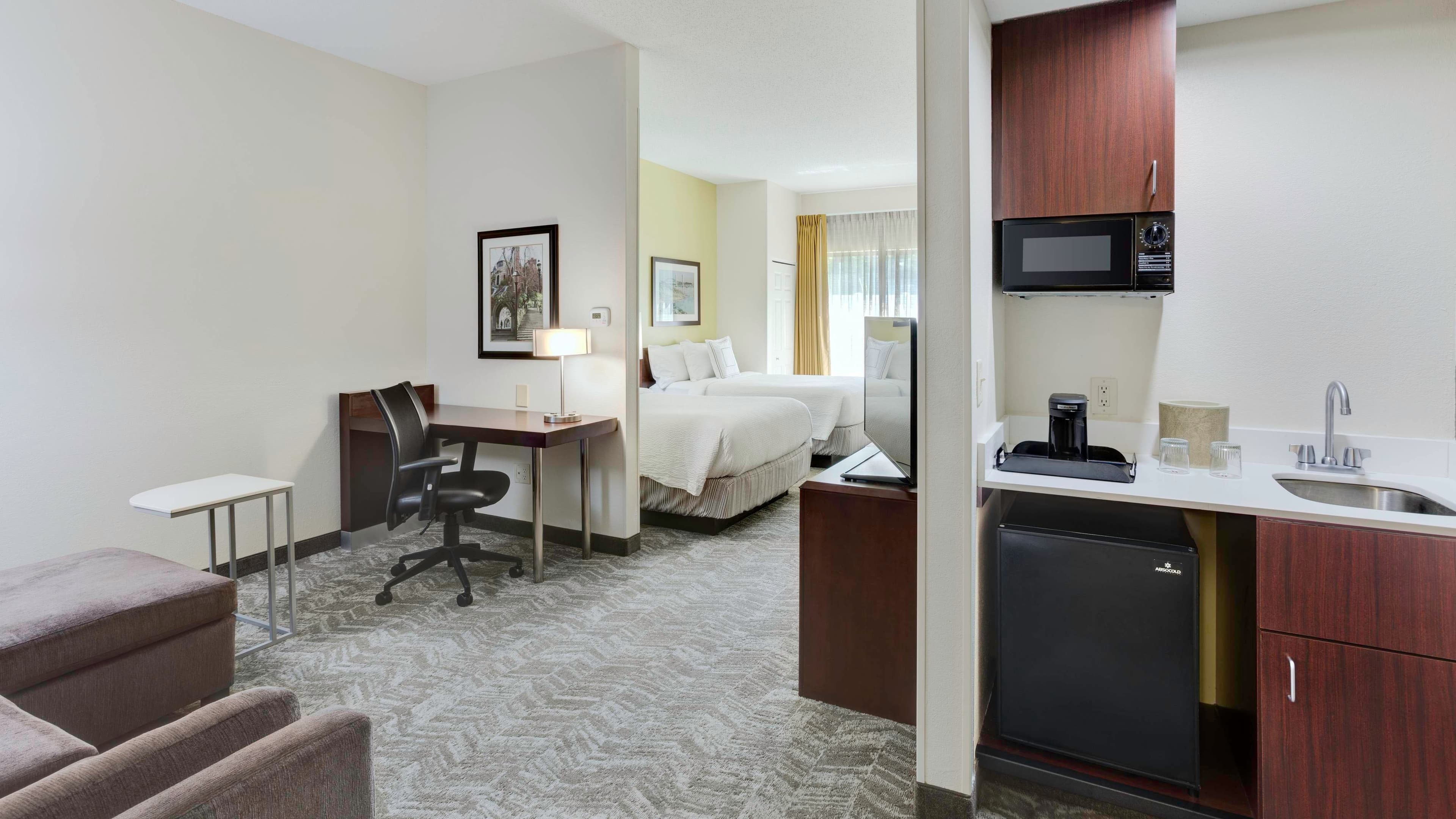 Suite - Image 2