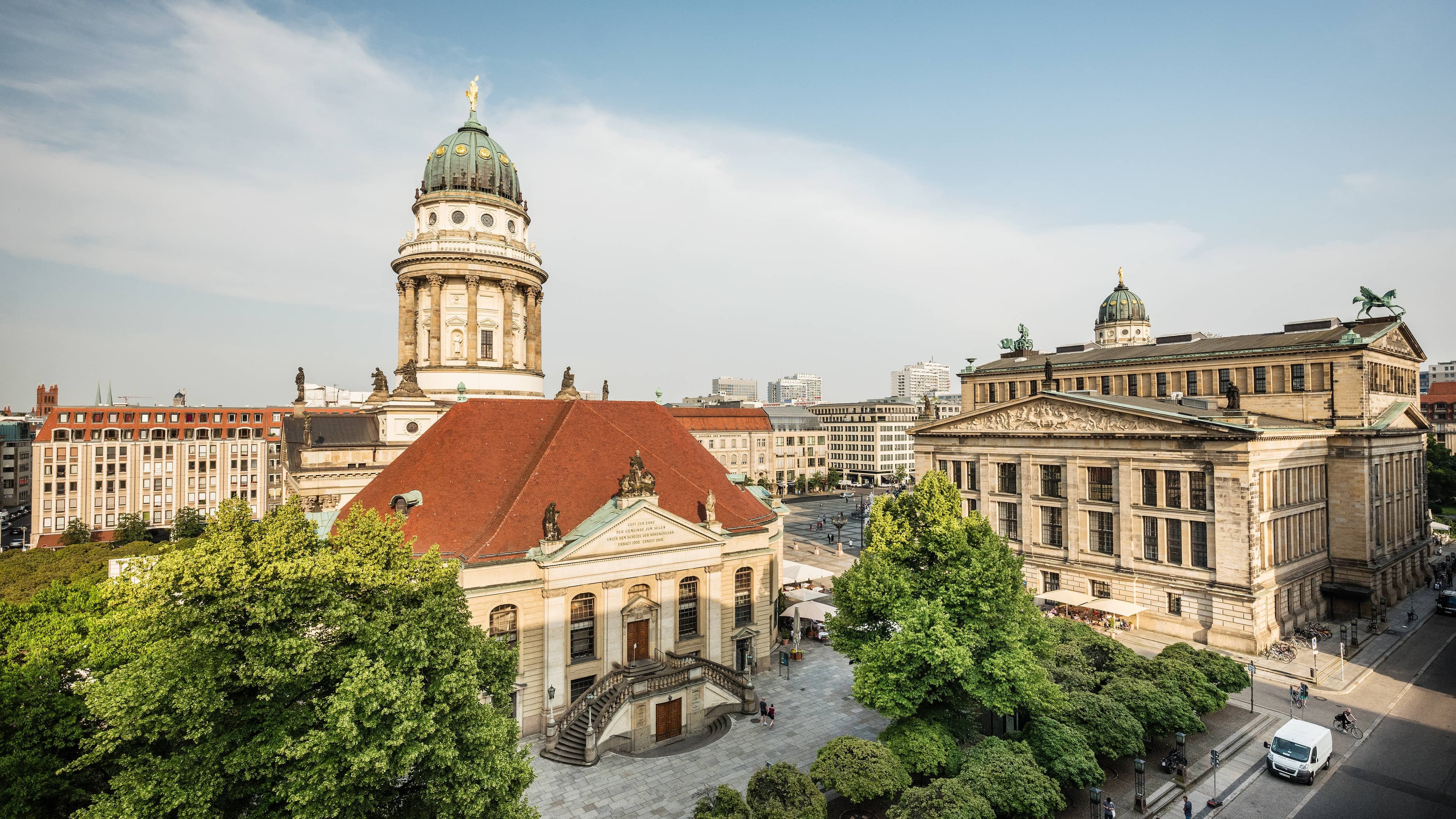 Luc Queen Room Balcony - Image 5