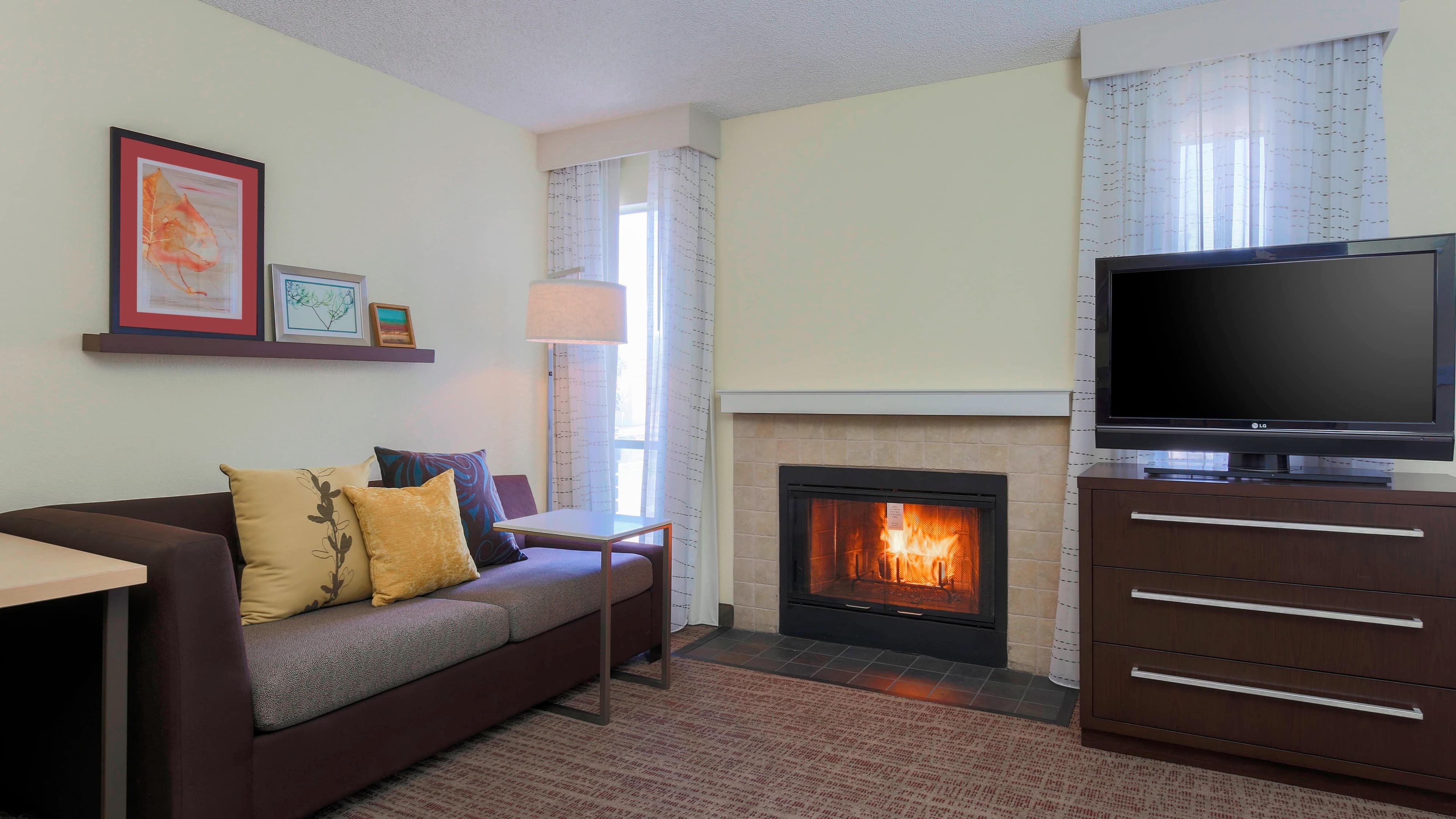 Residence Inn Bakersfield - Image 4