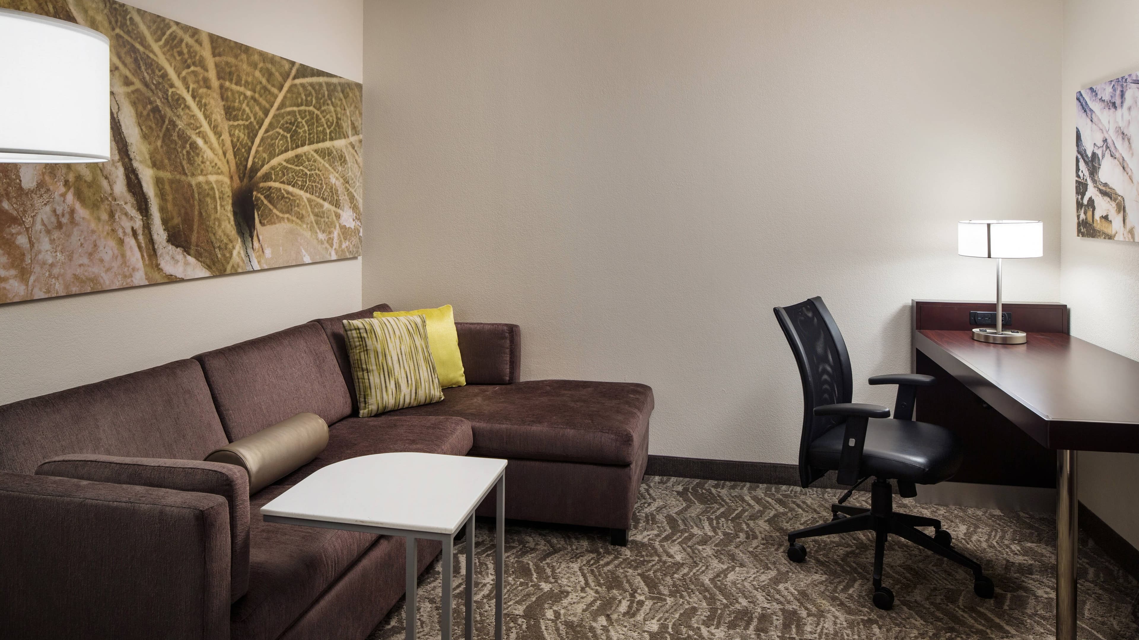 Suite - Image 2