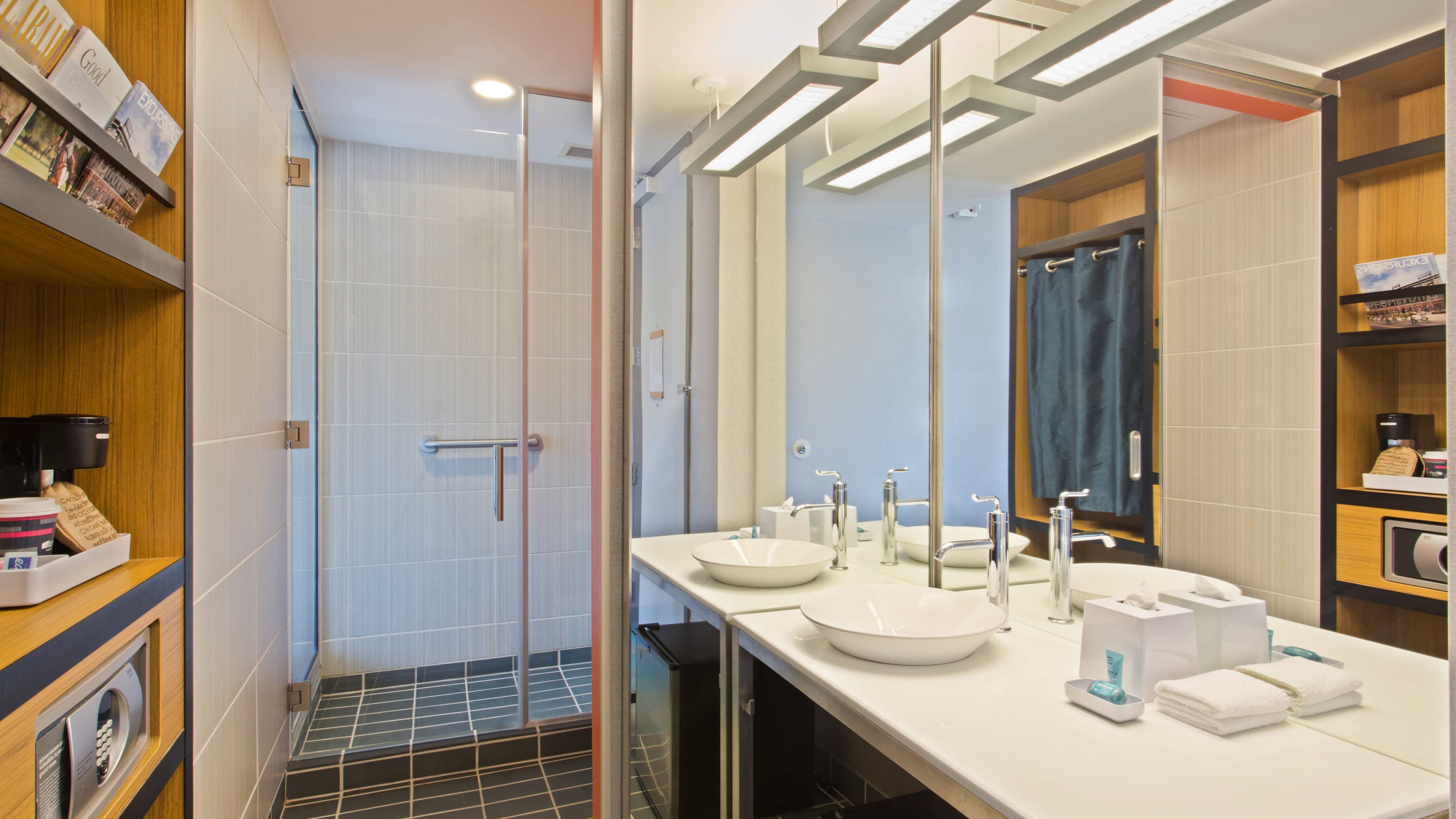 Aloft Birmingham Soho Square — 7