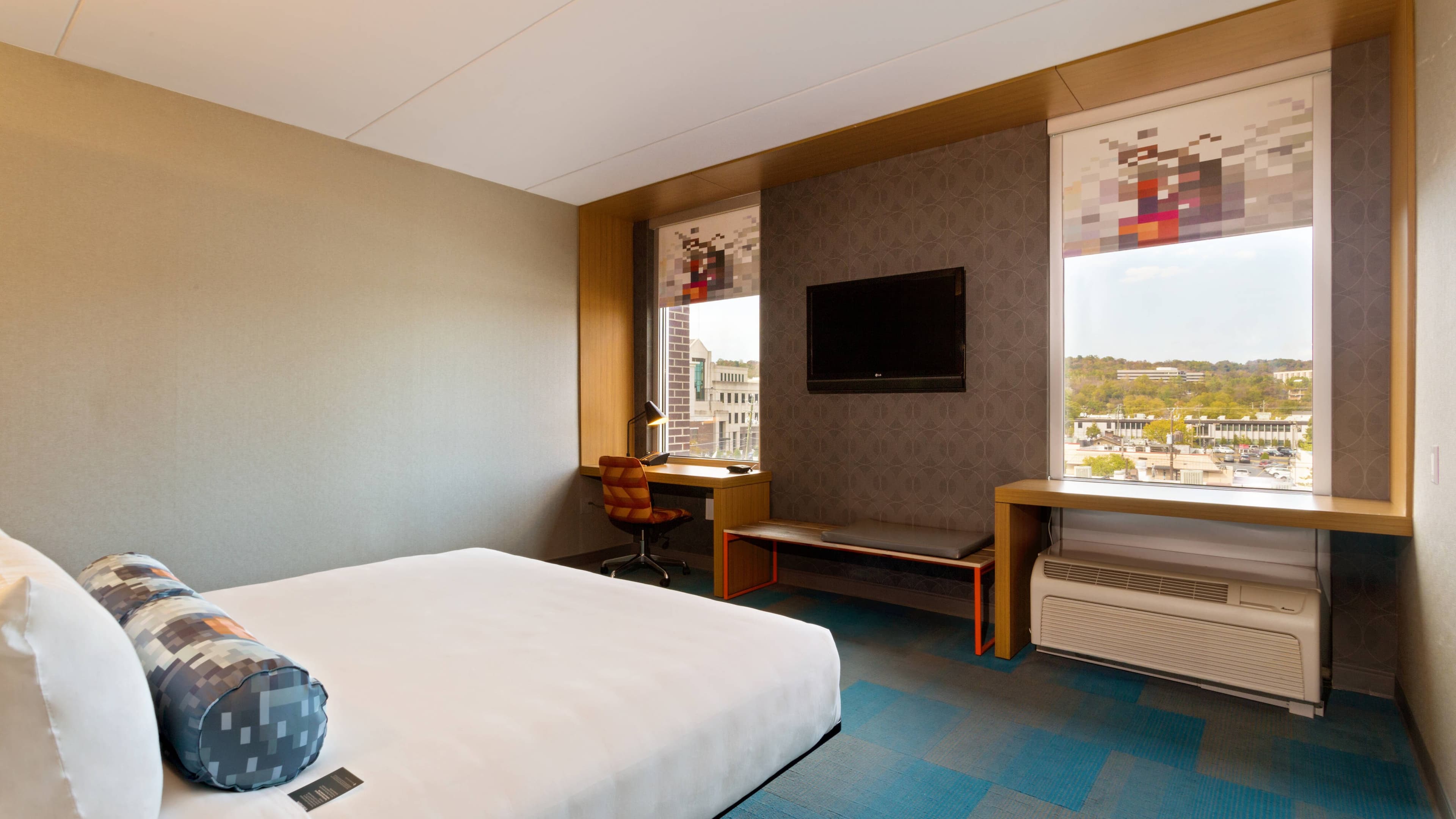 Aloft Birmingham Soho Square - Image 3