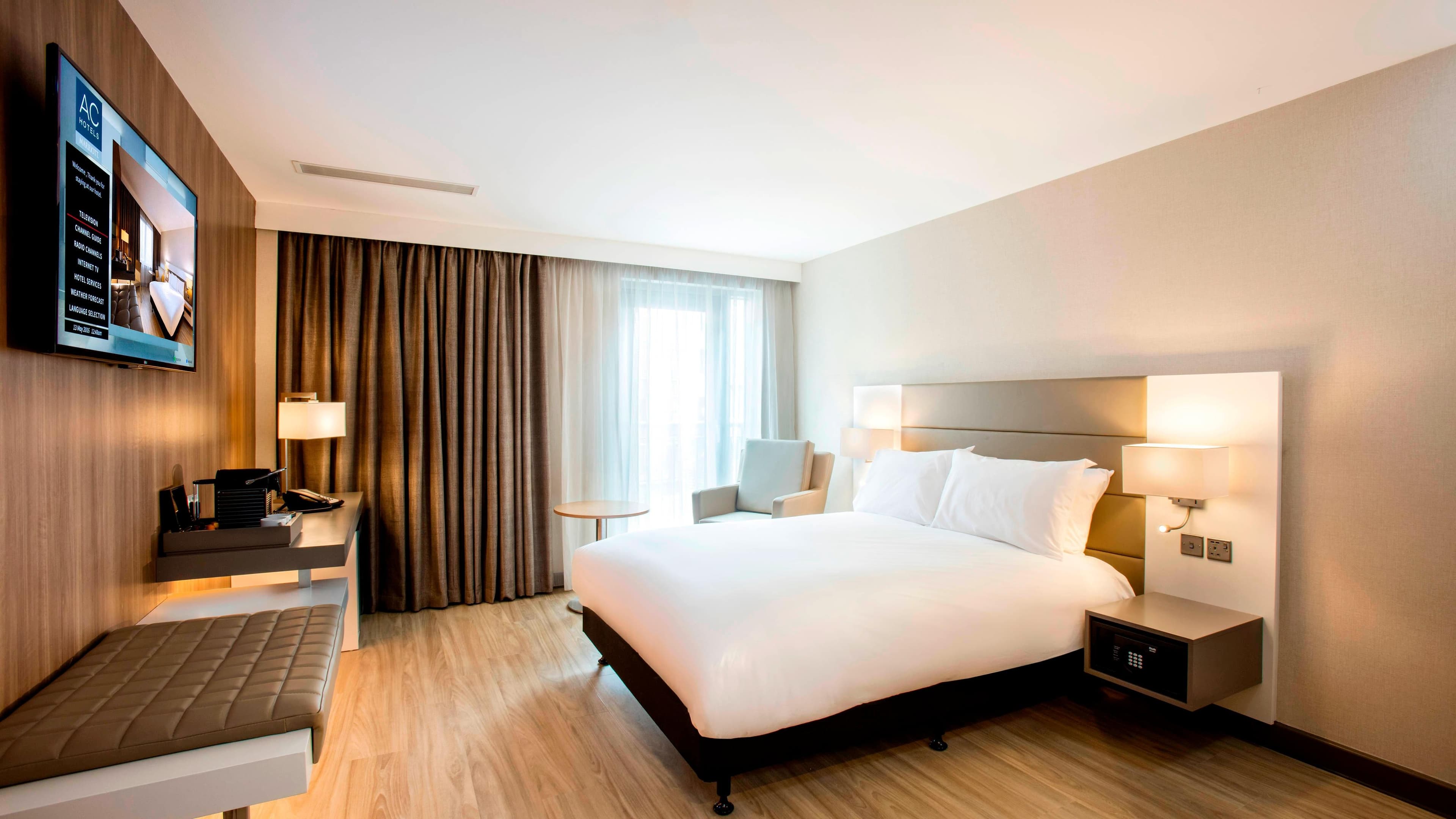 AC Hotel Birmingham - Image 3