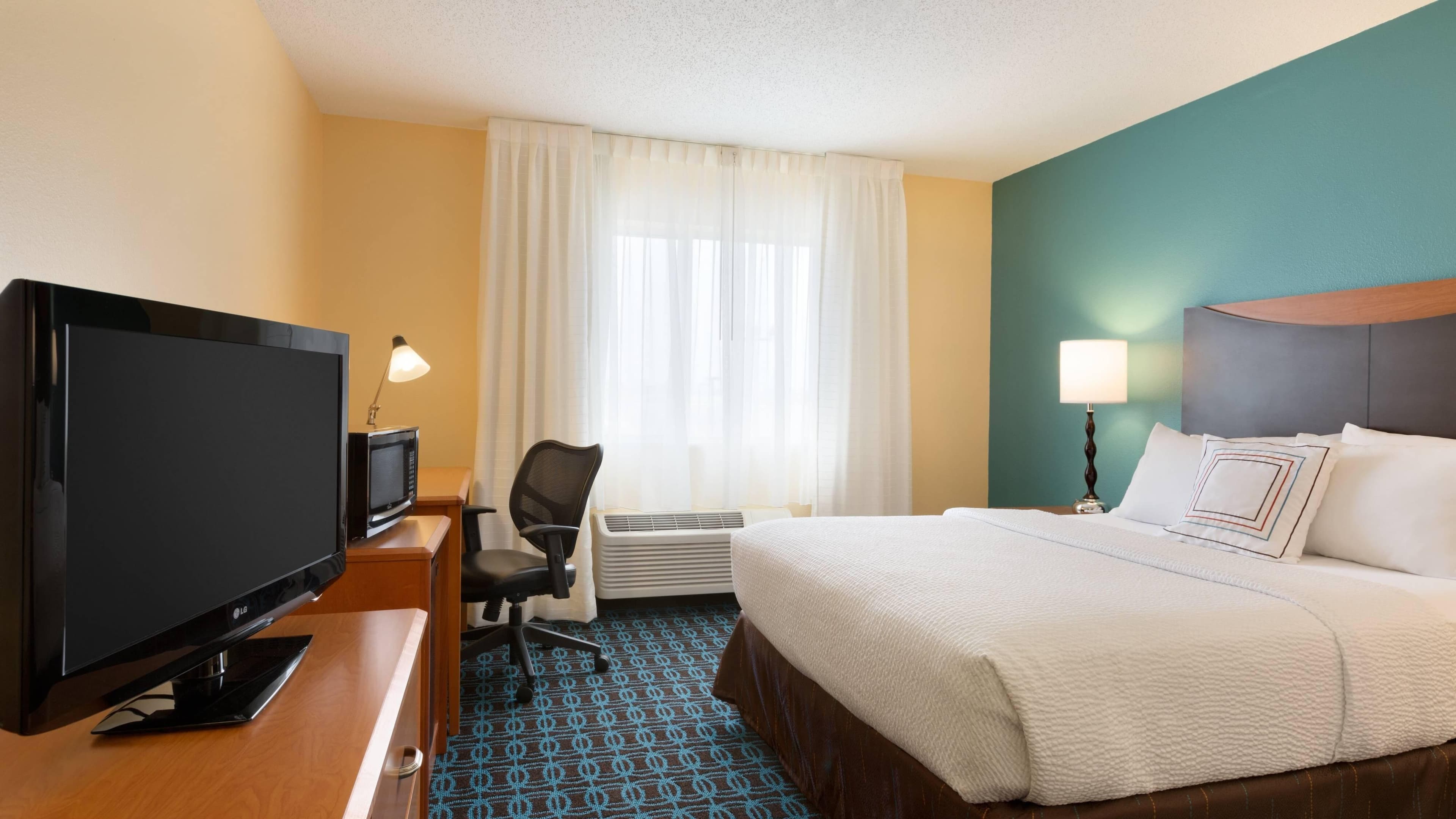 Fairfield Inn & Suites Bismarck North — 11