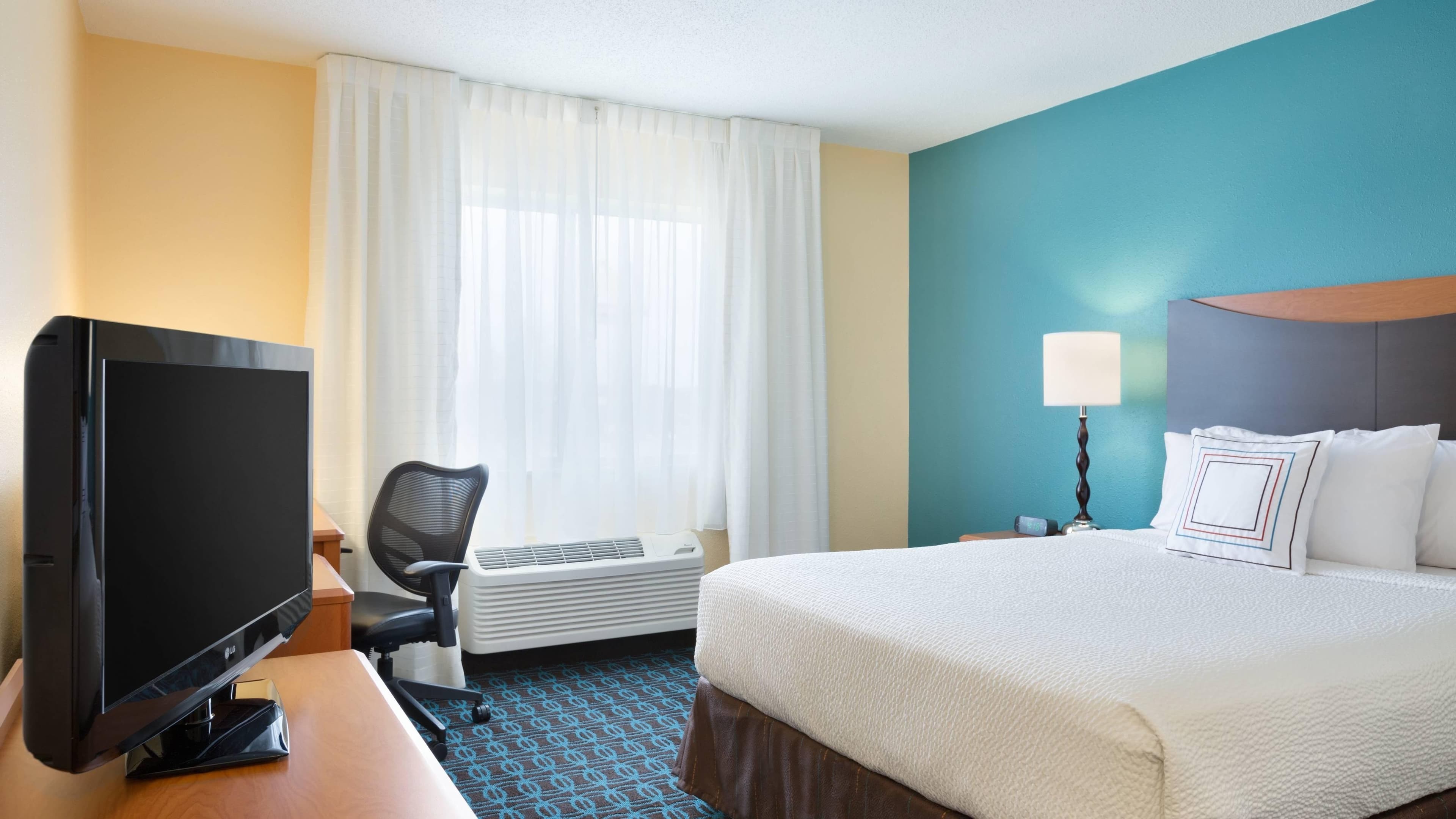 Fairfield Inn & Suites Bismarck South — 13