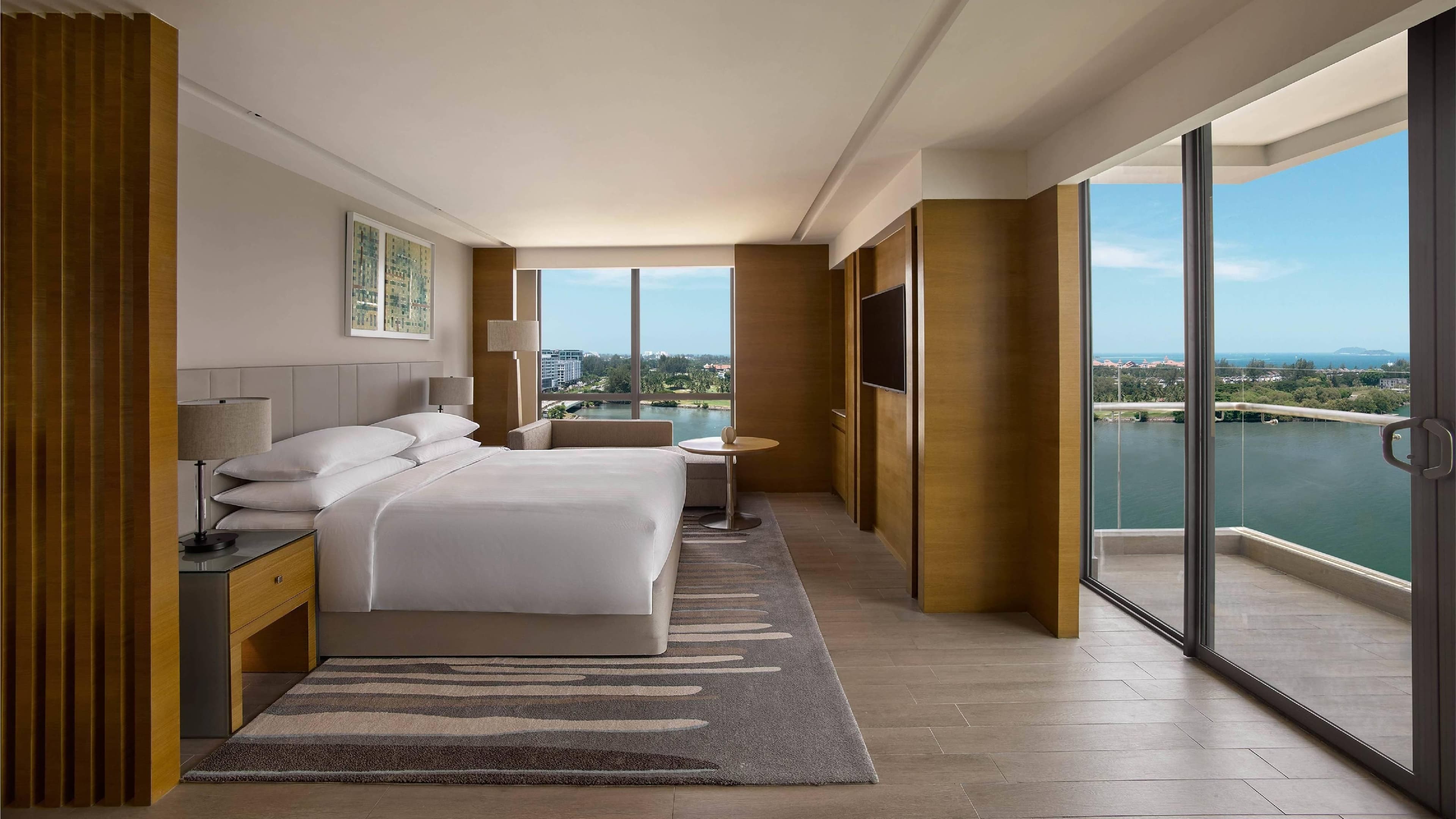 Holiday Inn Express Kota Kinabalu City Centre — 7