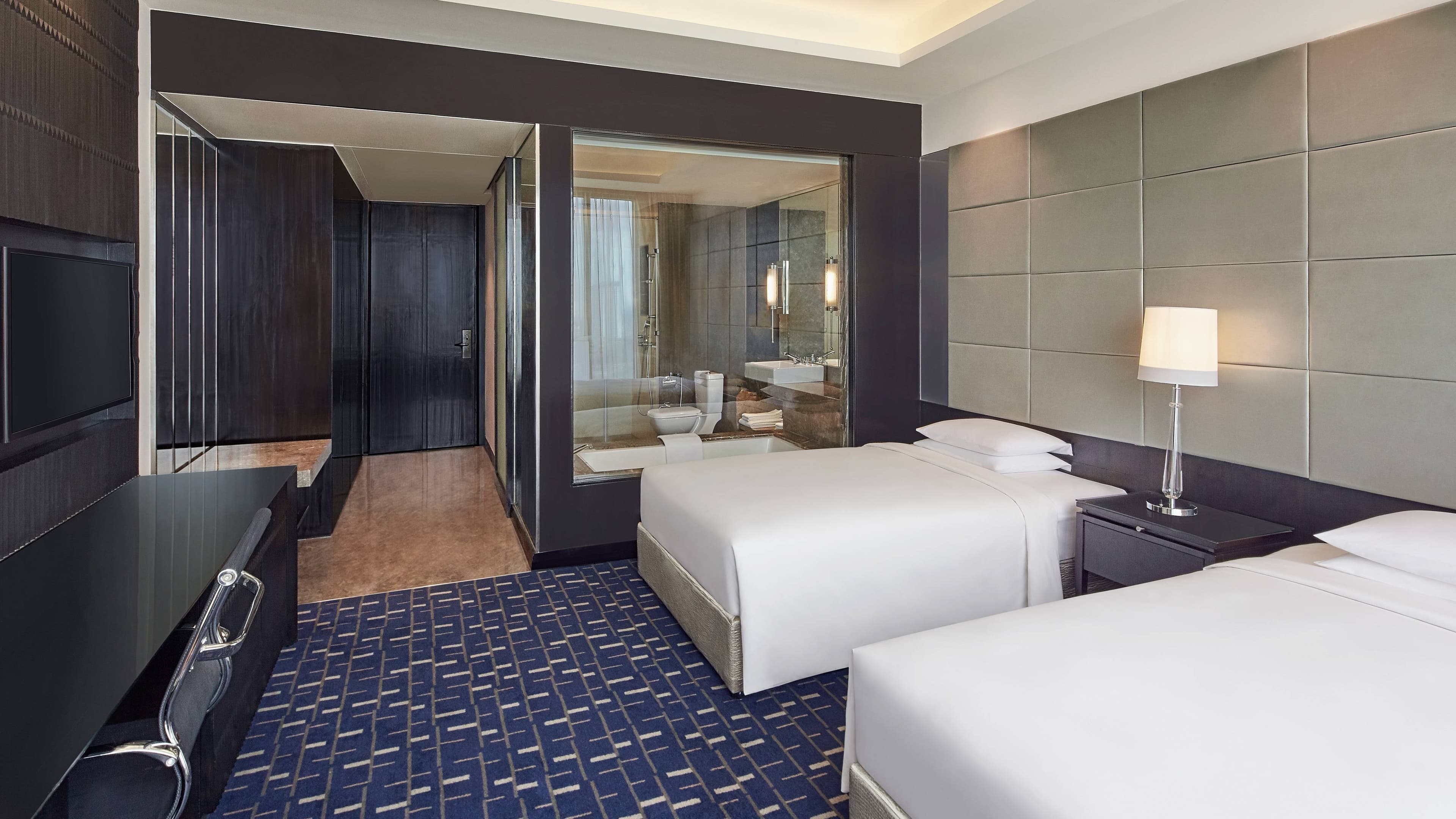 Renaissance Bengaluru Race Course Hotel - Image 5