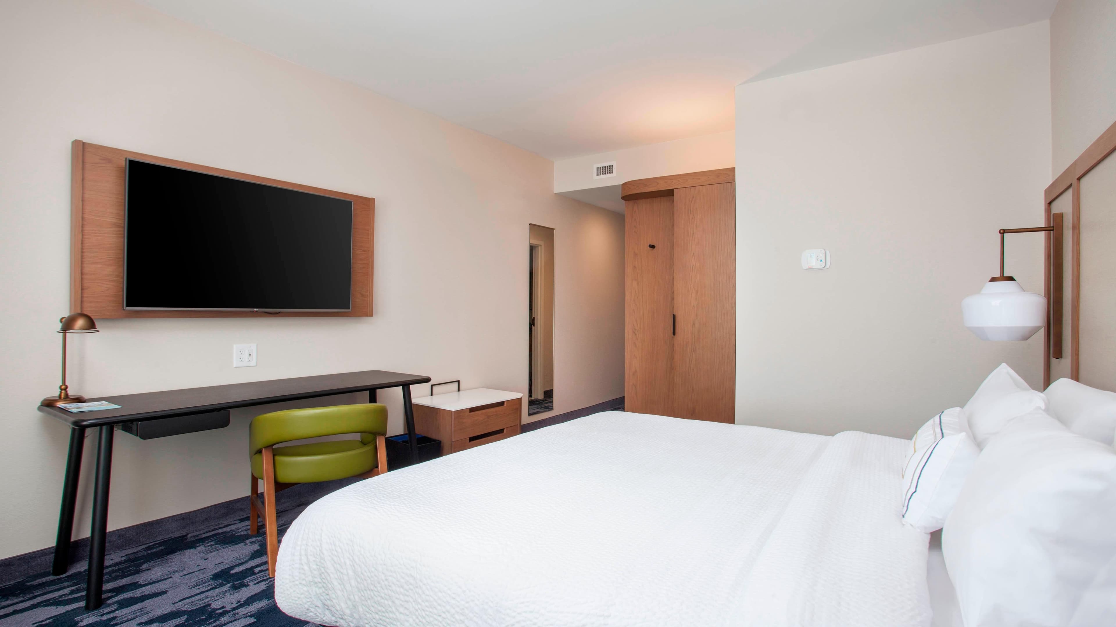 Candlewood Suites Lebanon — 16
