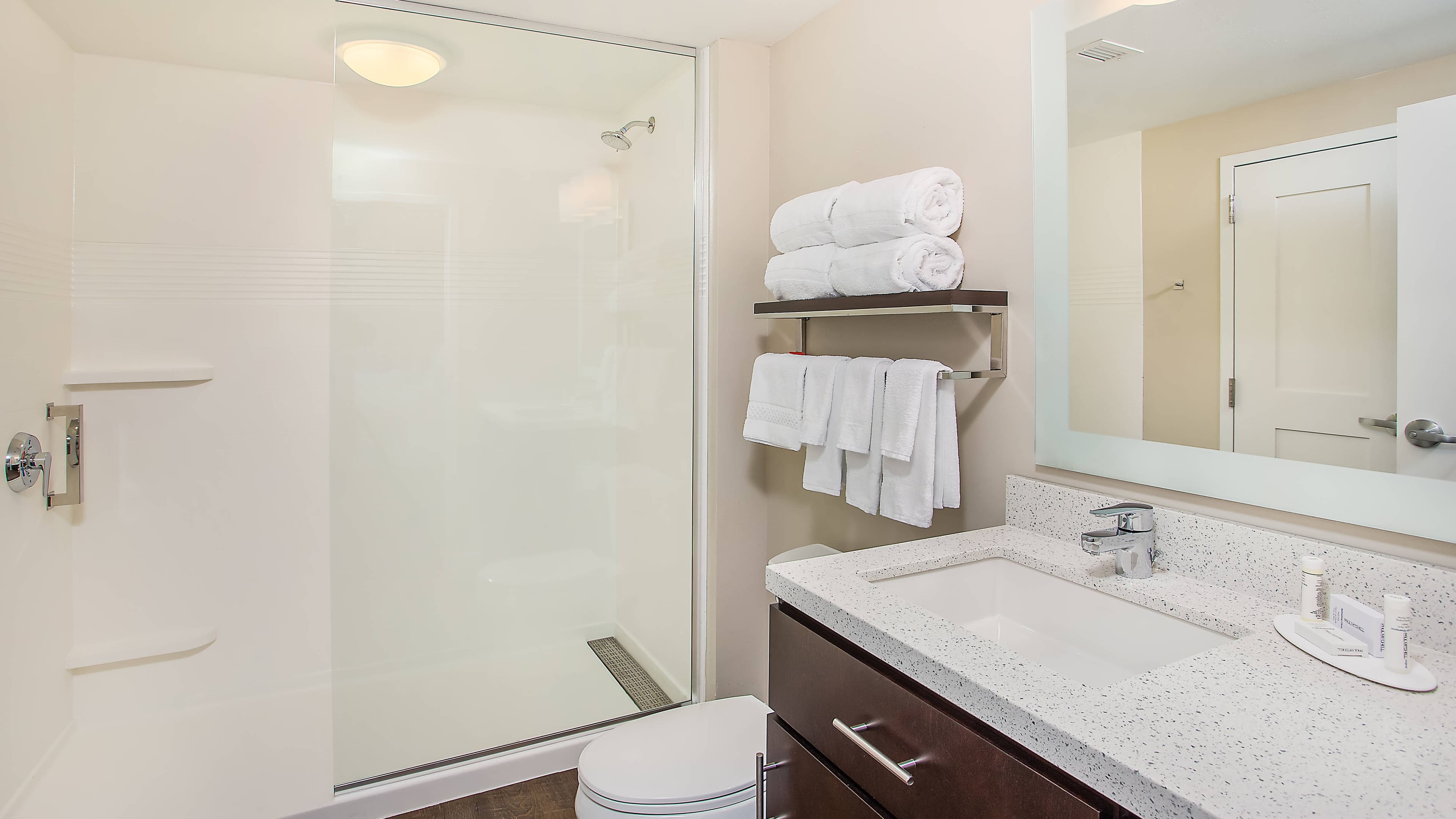 TownePlace Suites Cookeville - Image 4