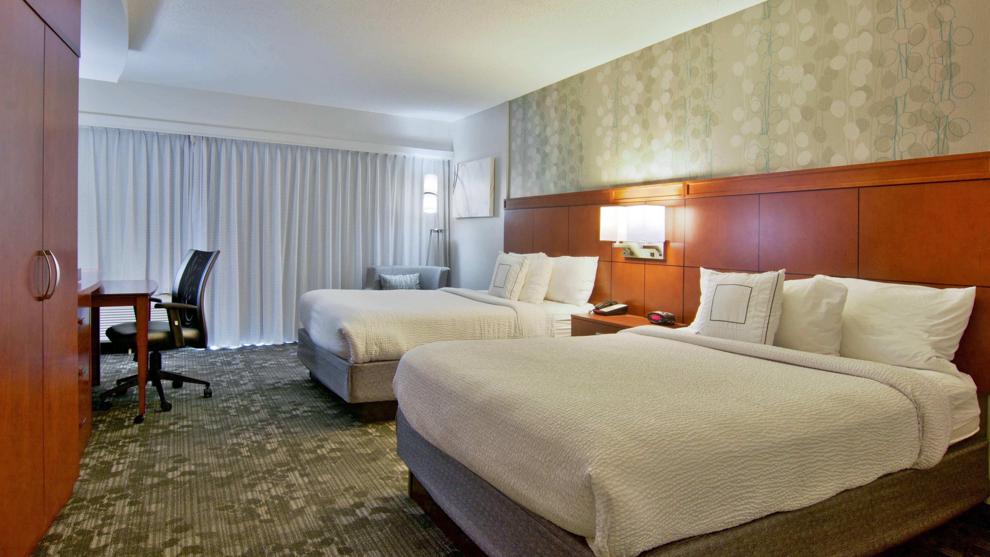 Courtyard Clarksville - Image 3