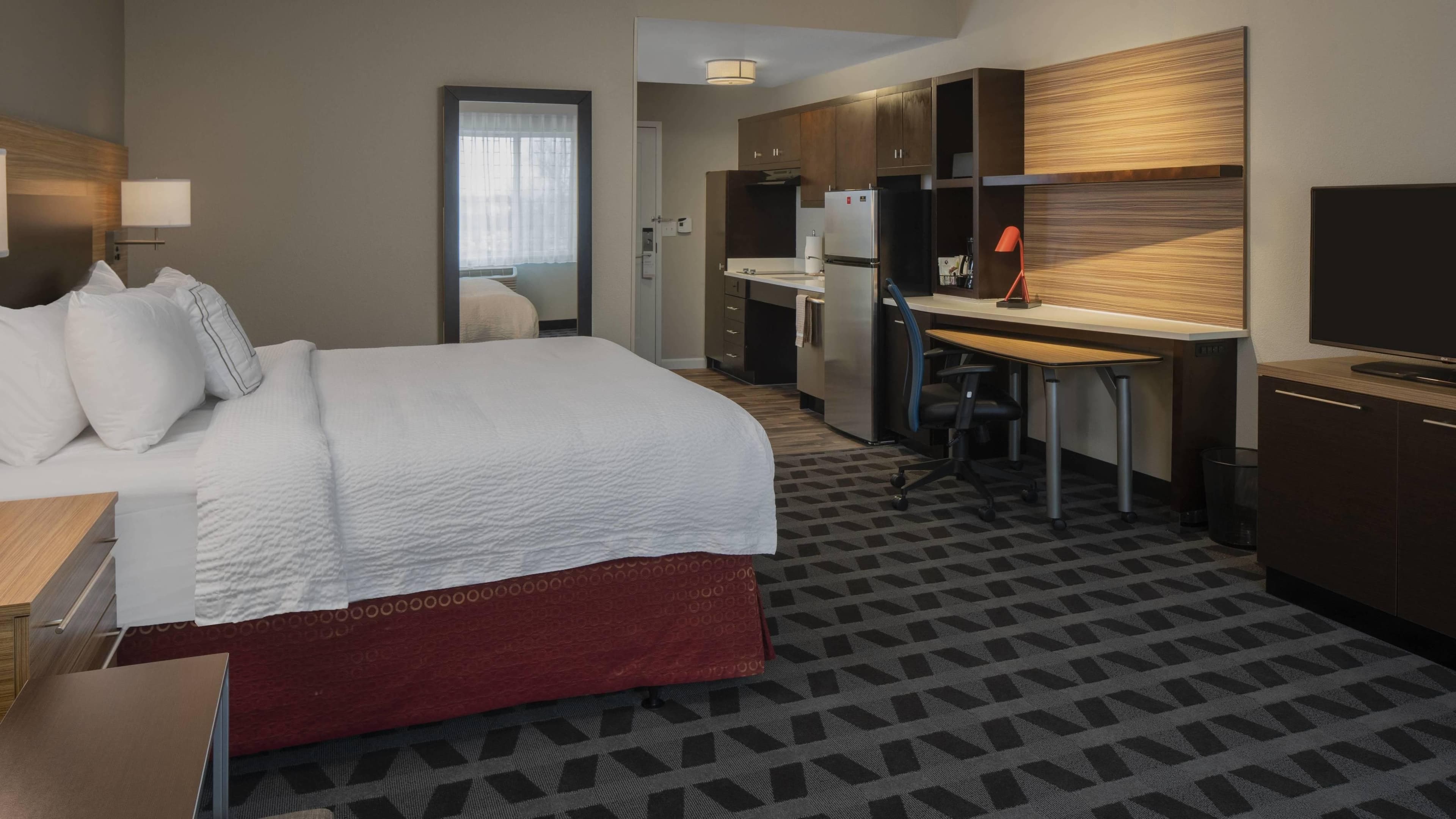 Holiday Inn Express White House — 12
