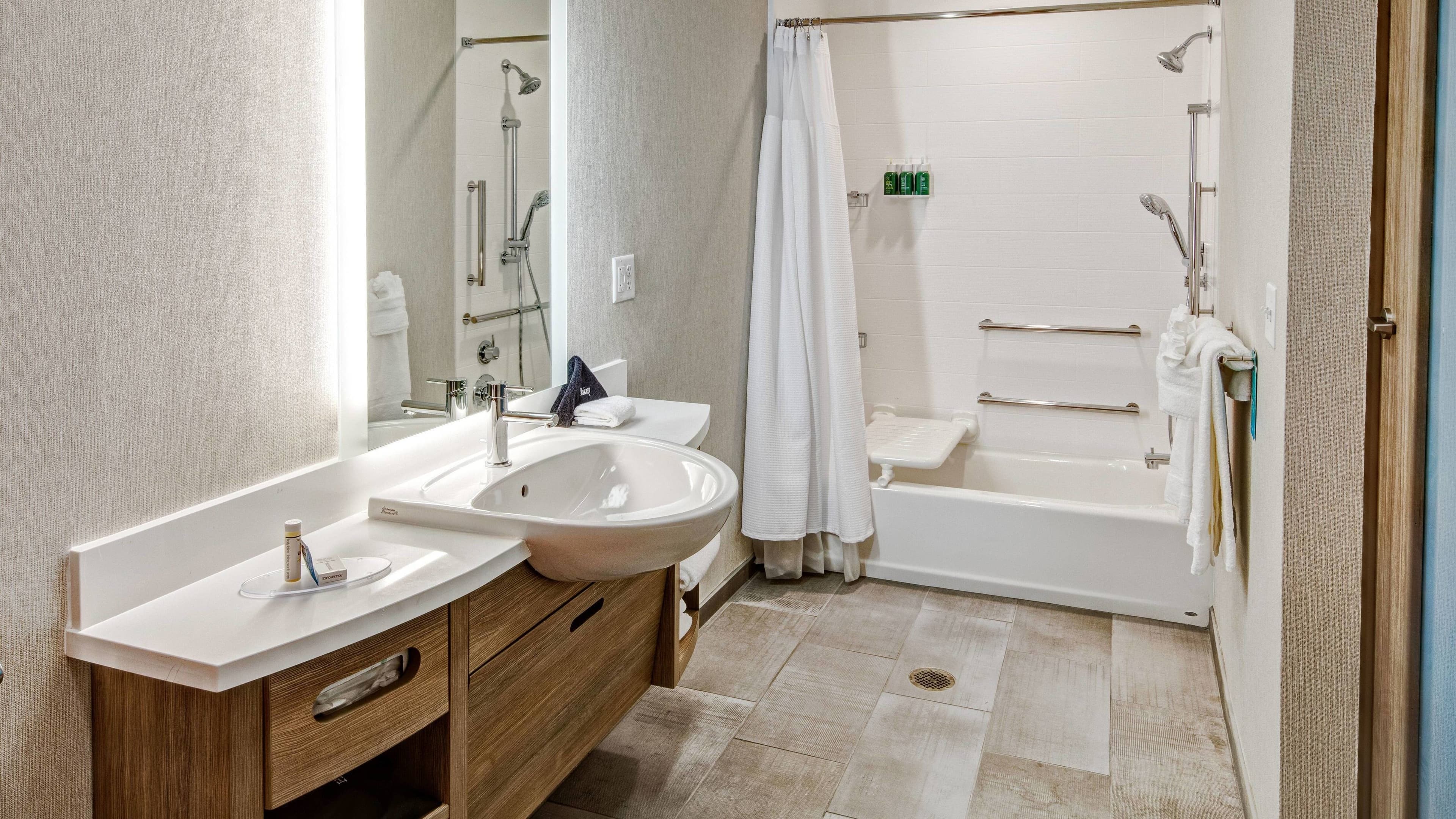 Suite - Image 3