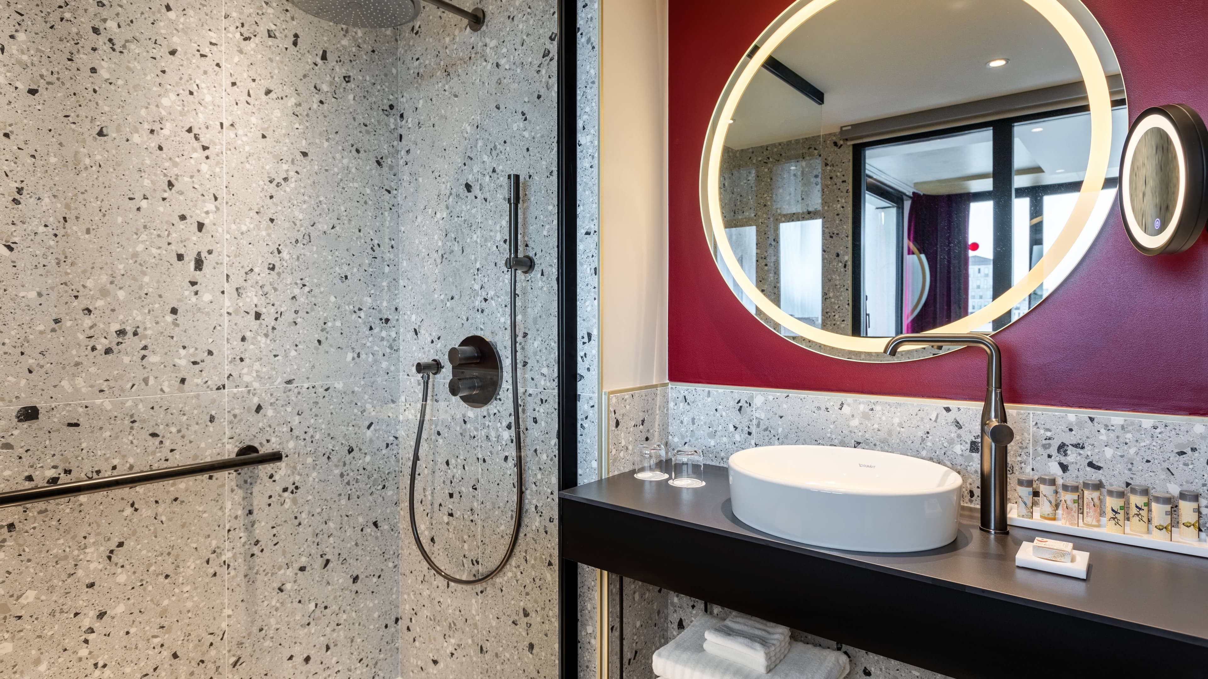 Renaissance Bordeaux Hotel — 13
