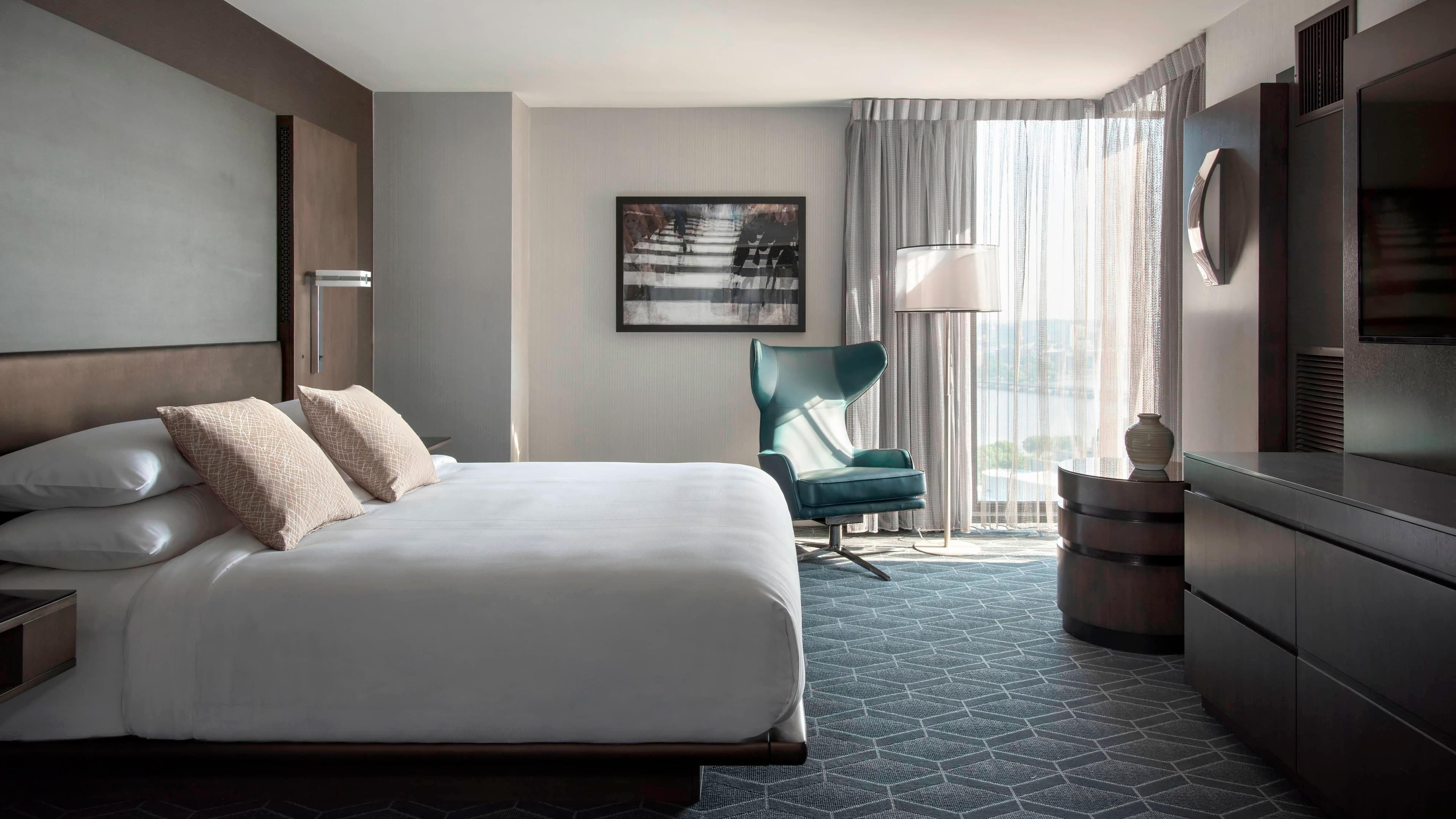 Holiday Inn Express & Suites Boston - Cambridge — 41