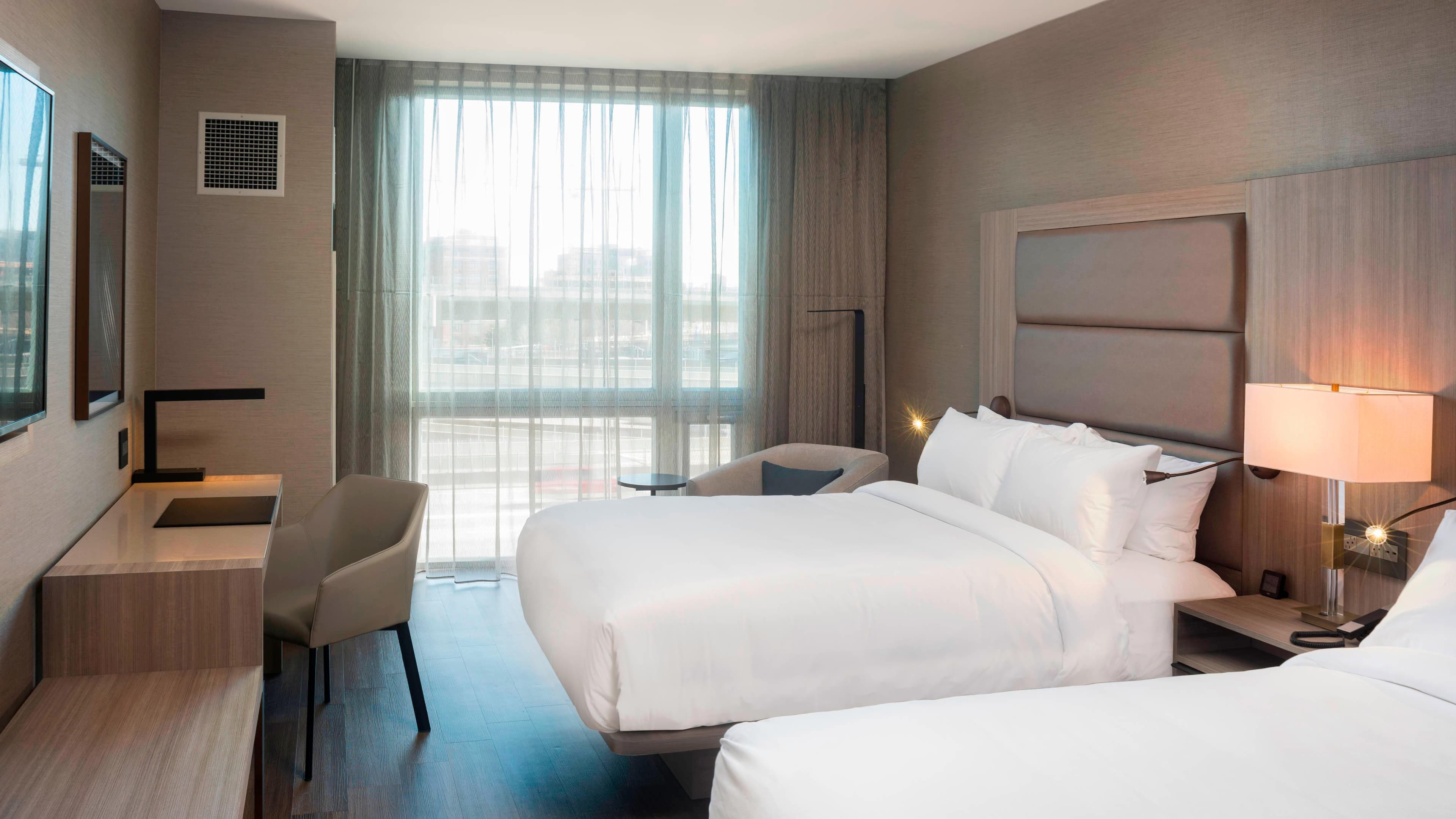 AC Hotel Boston Downtown — 12