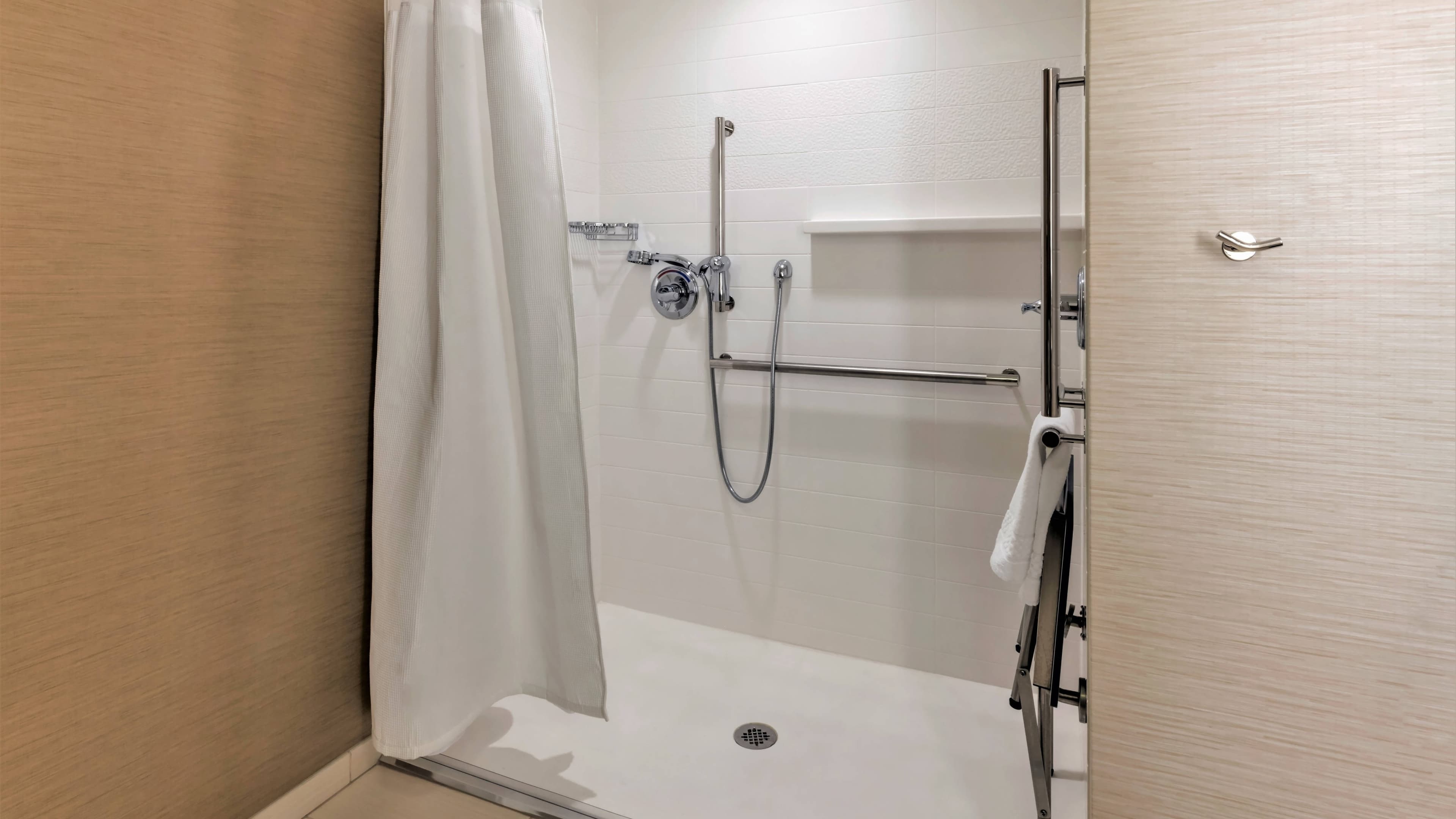 Fairfield Inn & Suites Boston Marlborough/Apex Center - Image 4