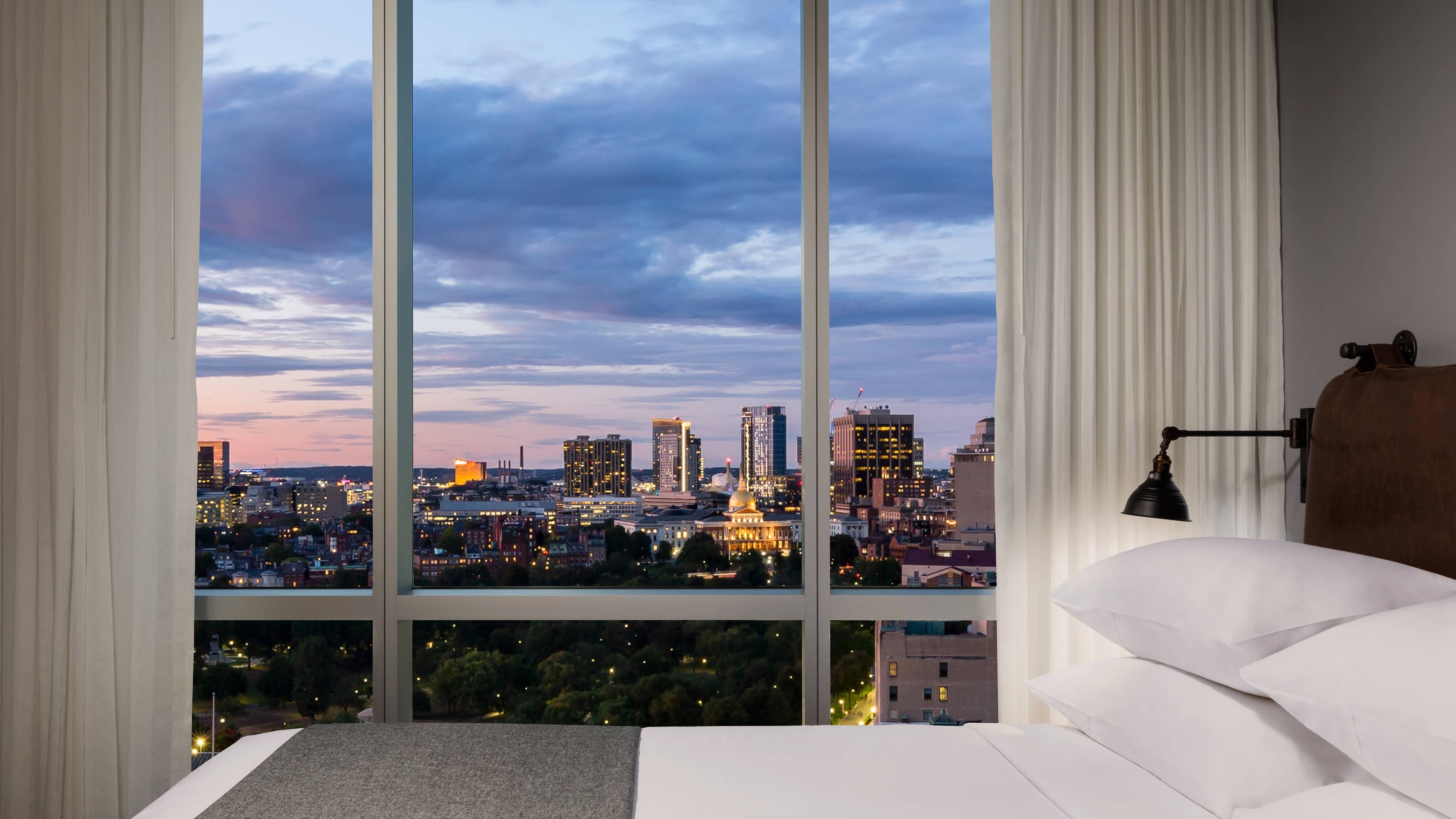 Moxy Boston Downtown - Image 5