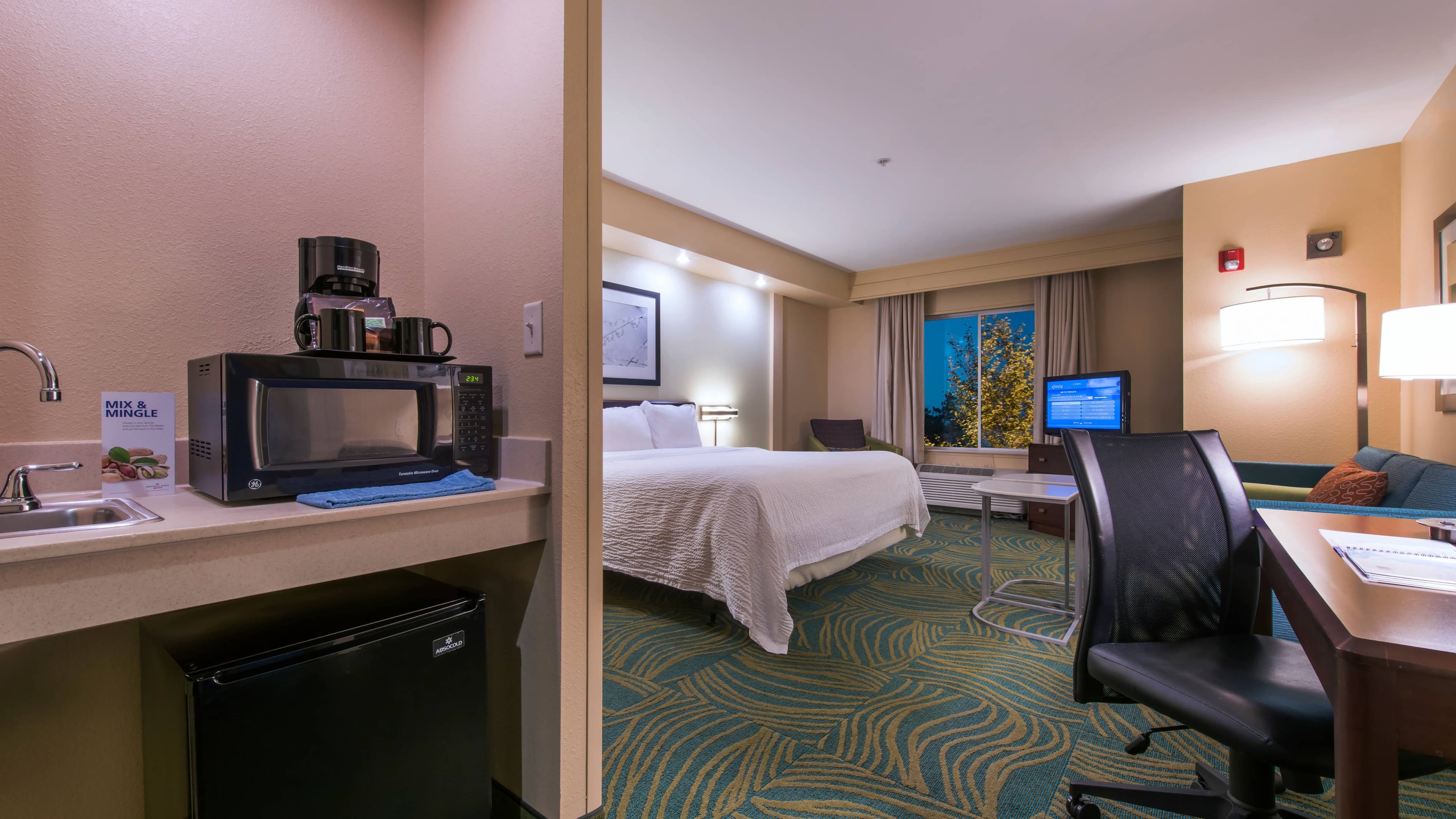 SpringHill Suites Devens Common Center - Image 4