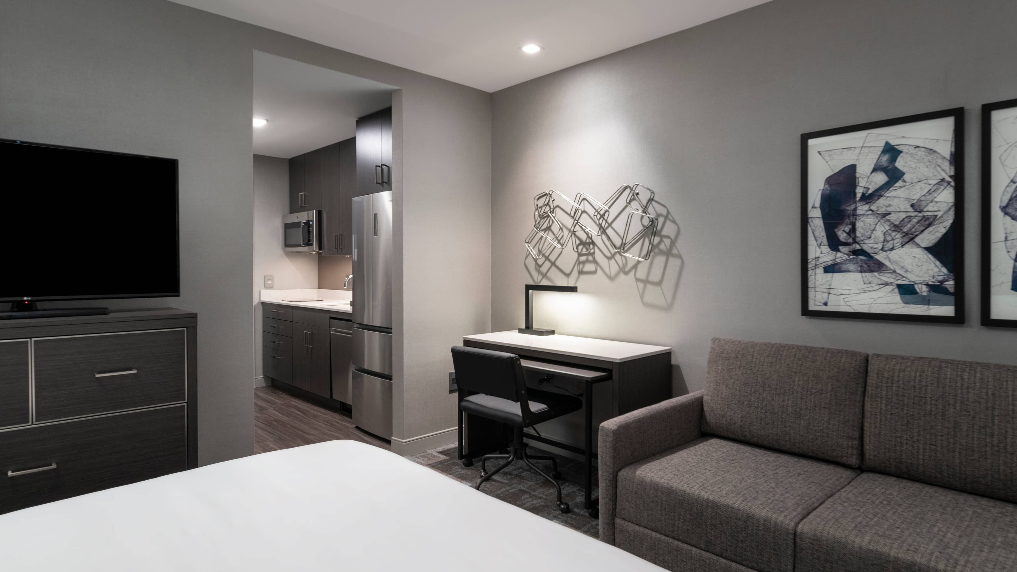 TownePlace Suites Boston Medford - Image 4