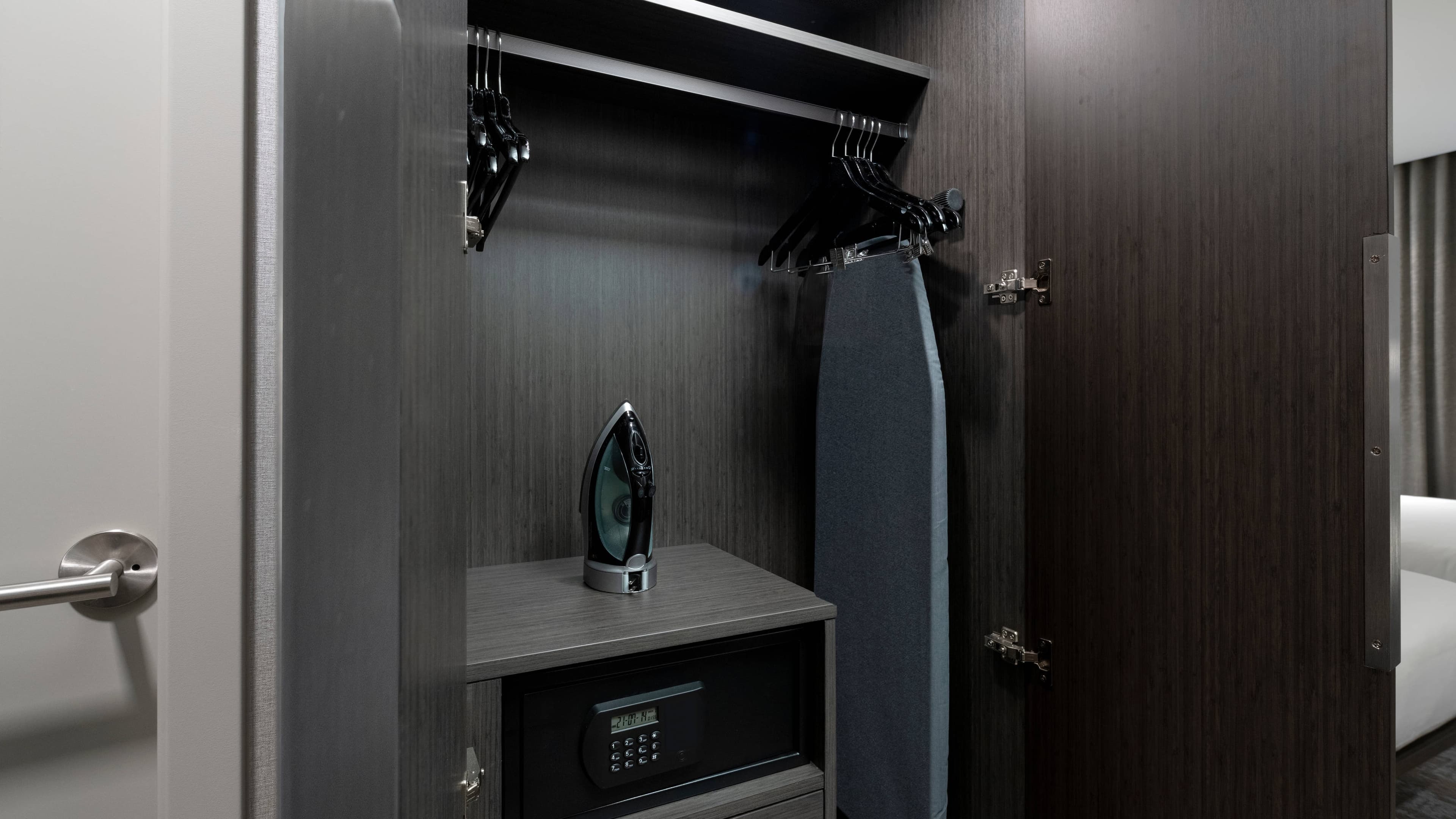 Studio - Image 6