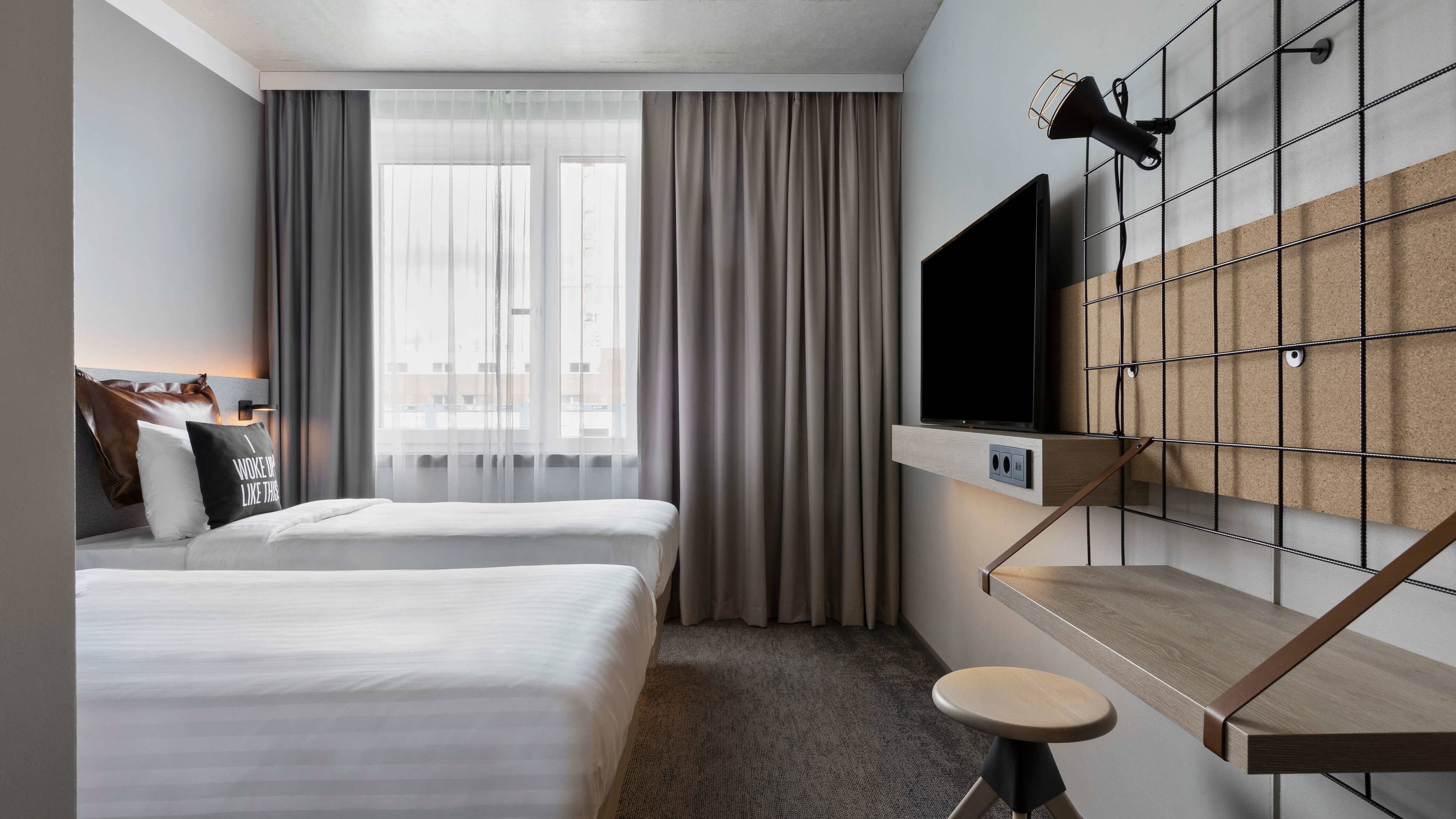 Moxy Sleeper - Image 2