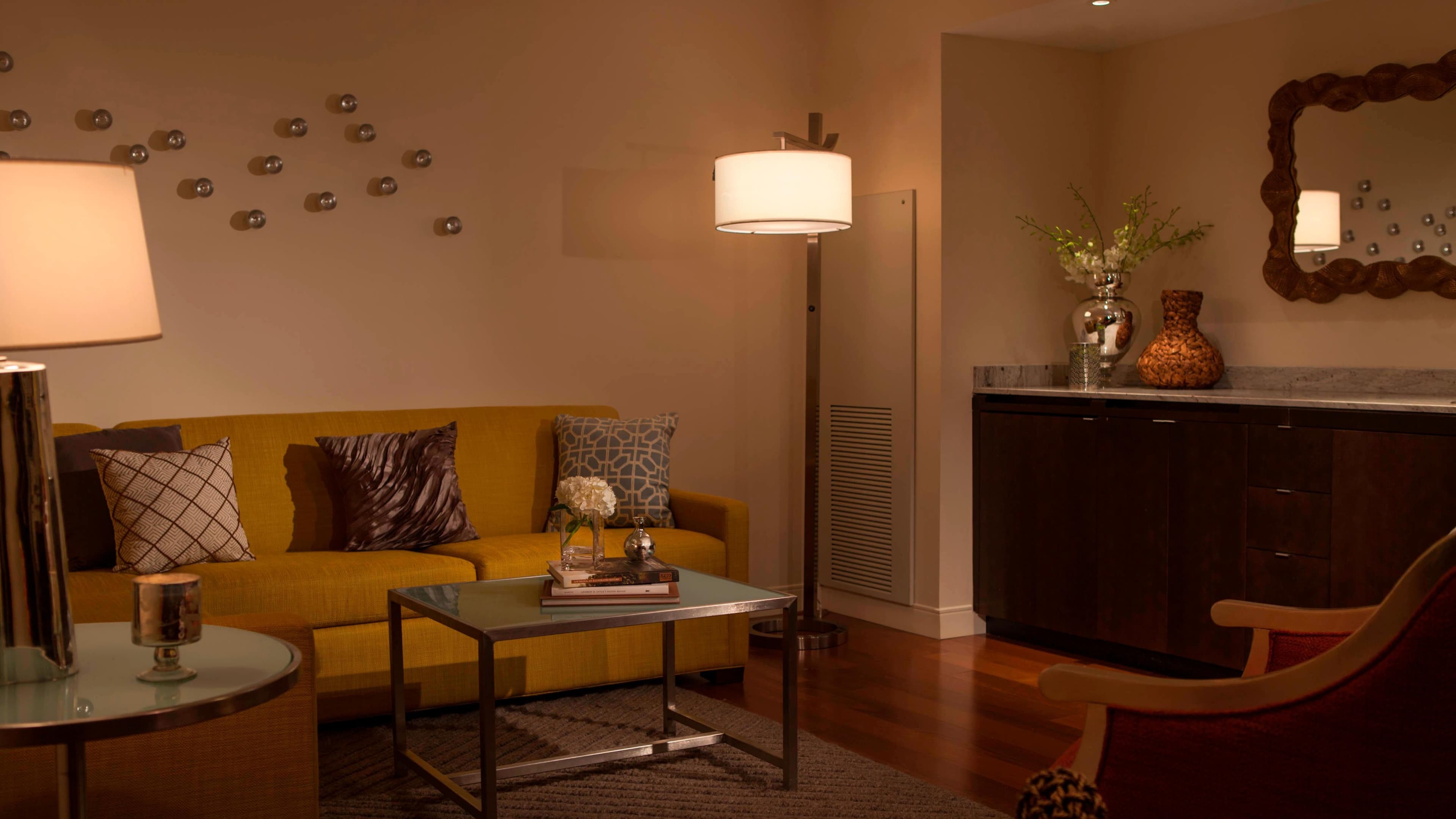 Renaissance Baton Rouge Hotel — 12