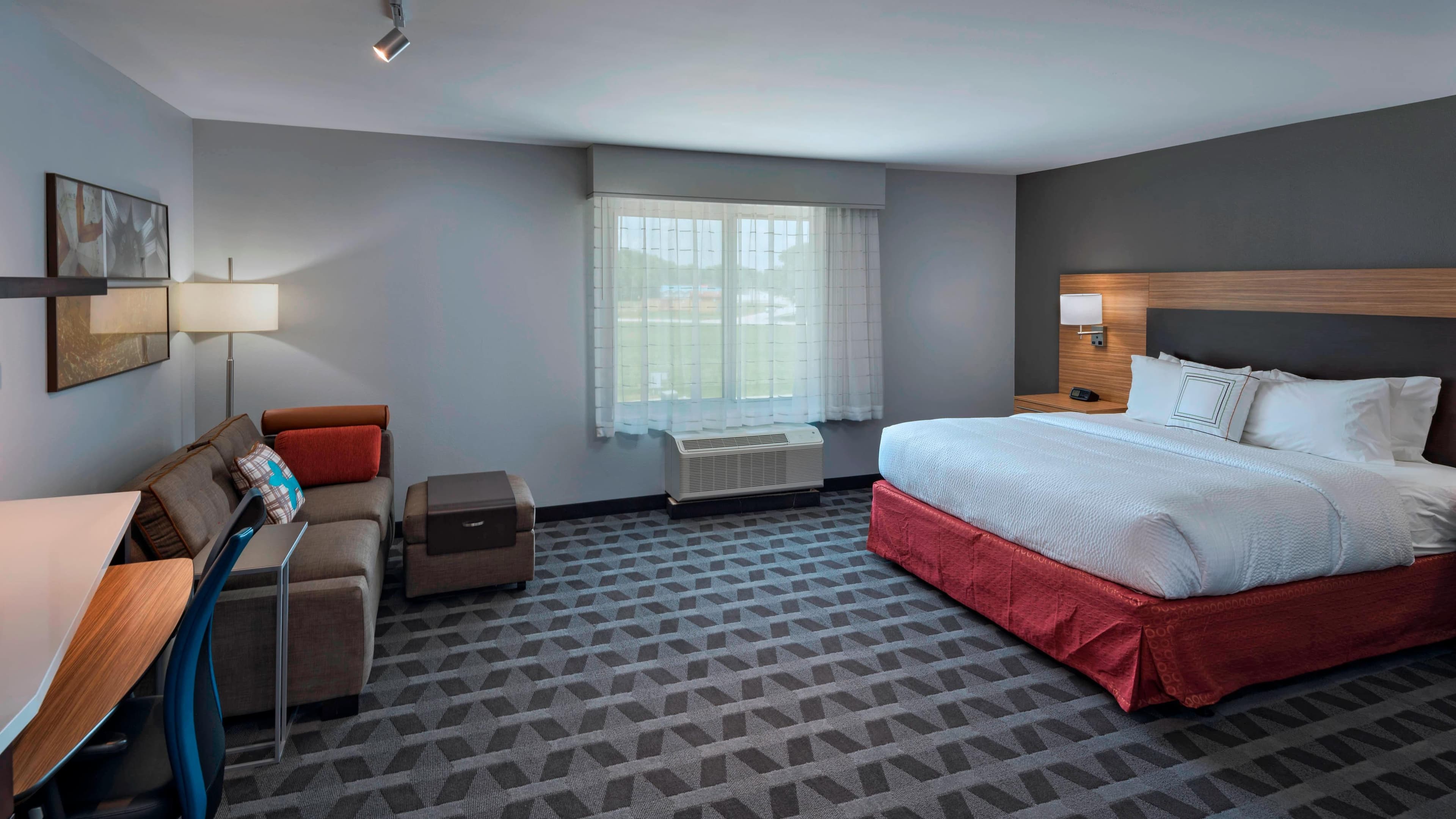 Holiday Inn Express & Suites Baton Rouge -Port Allen — 10
