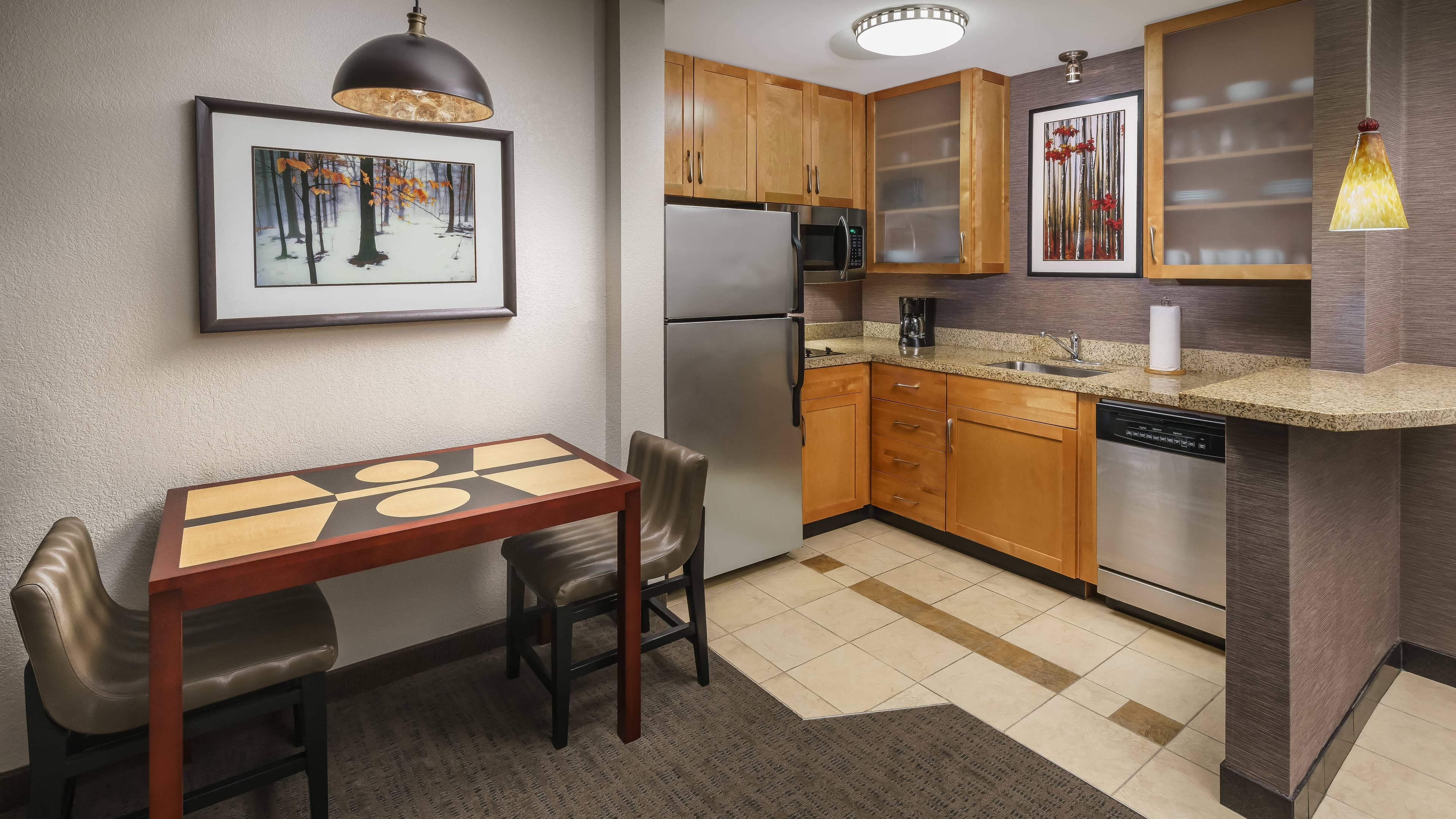 Residence Inn Burlington Colchester - Image 3