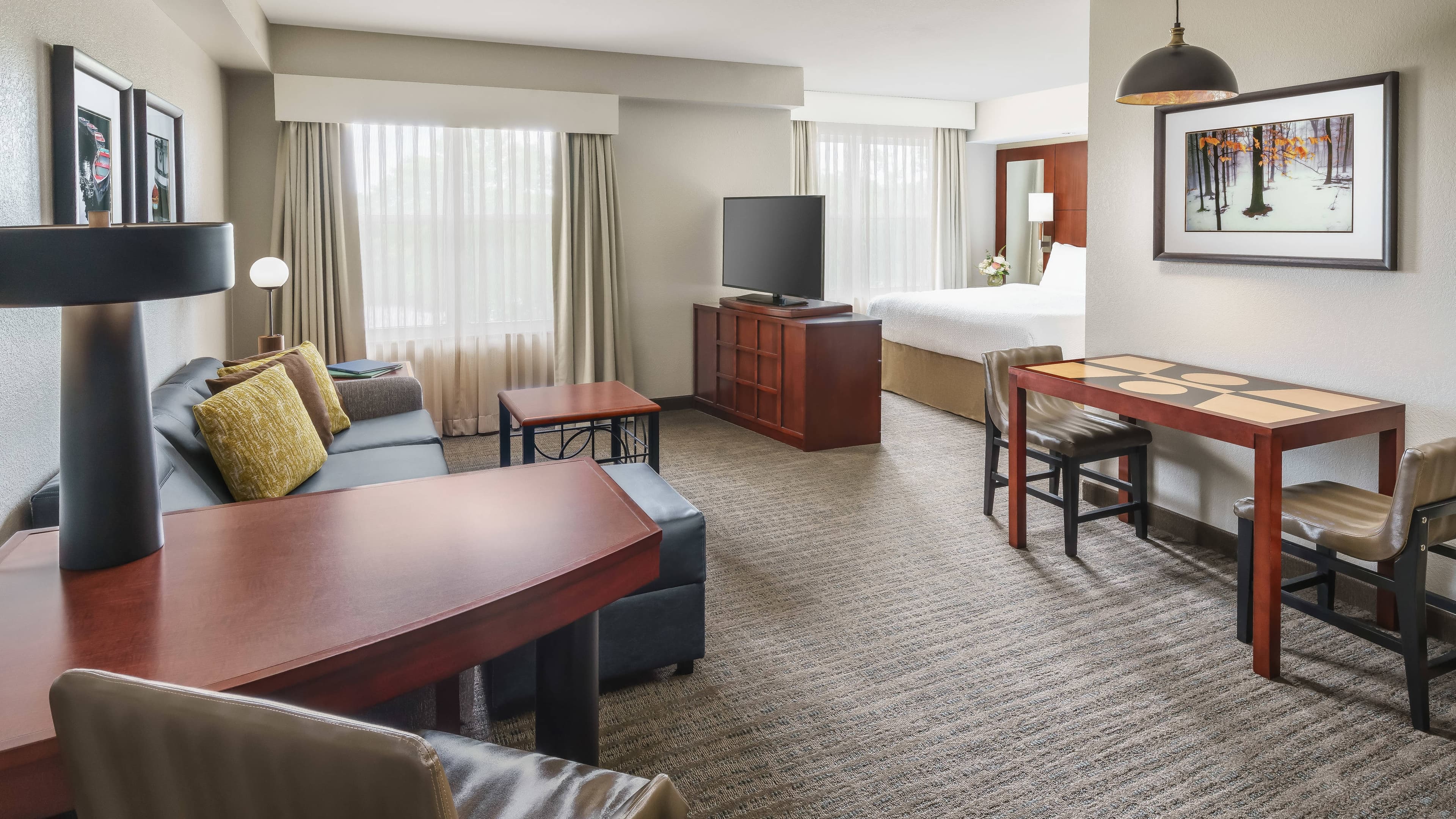 Residence Inn Burlington Colchester - Image 2