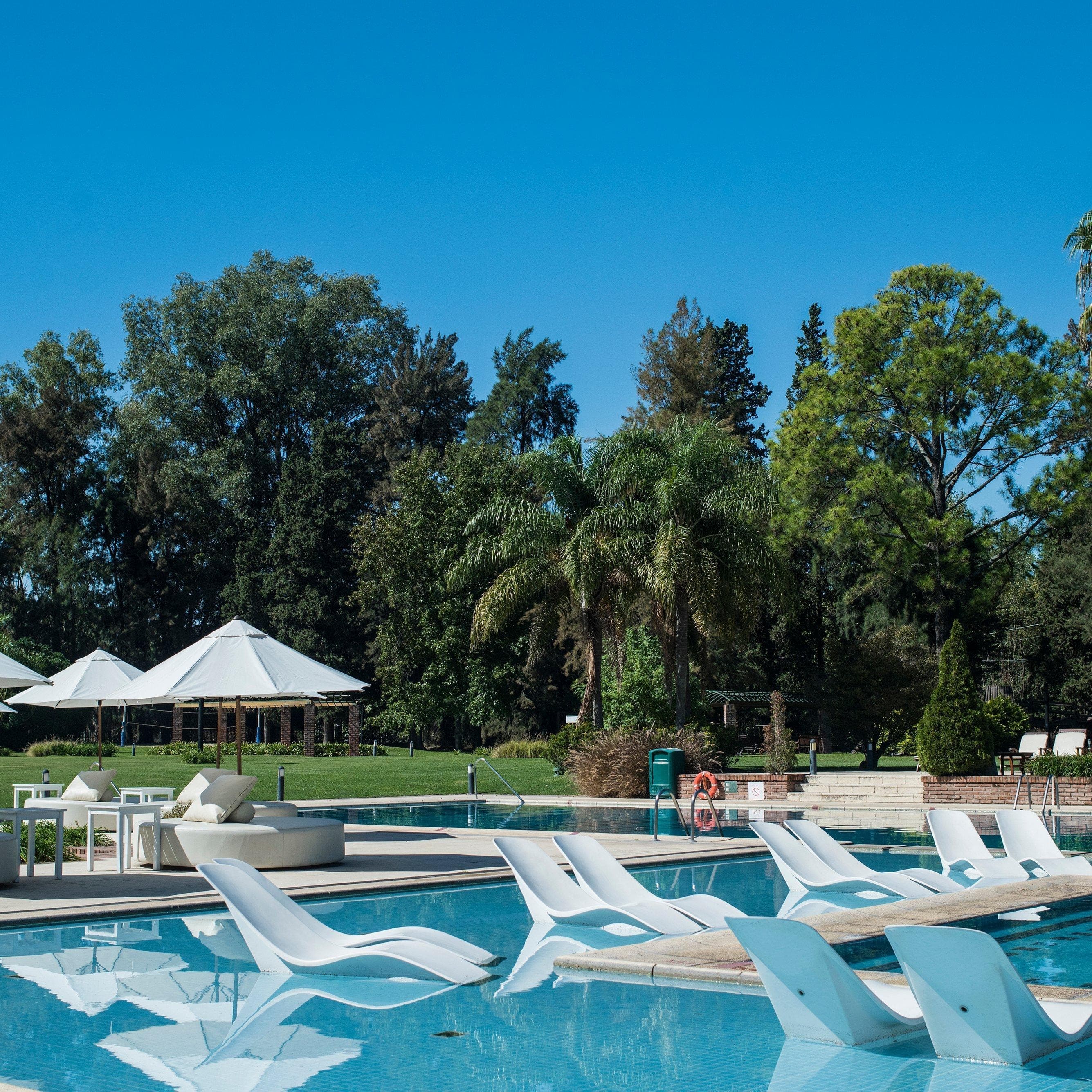 Sheraton Pilar Hotel & Convention Center - Image 1