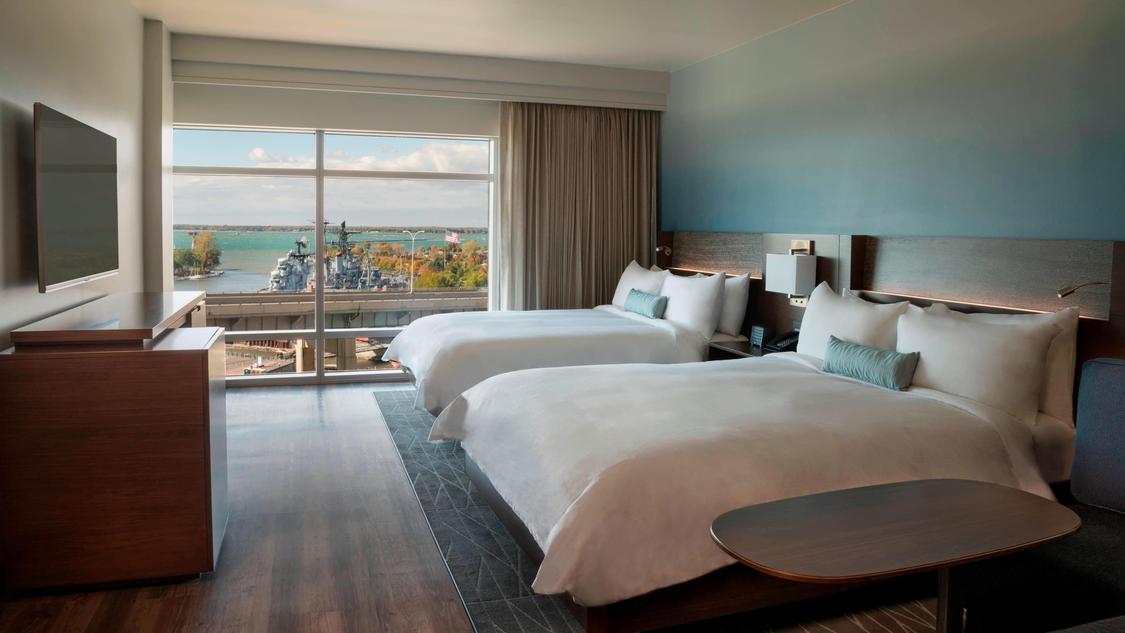 Buffalo Marriott at LECOM HARBORCENTER - Image 2