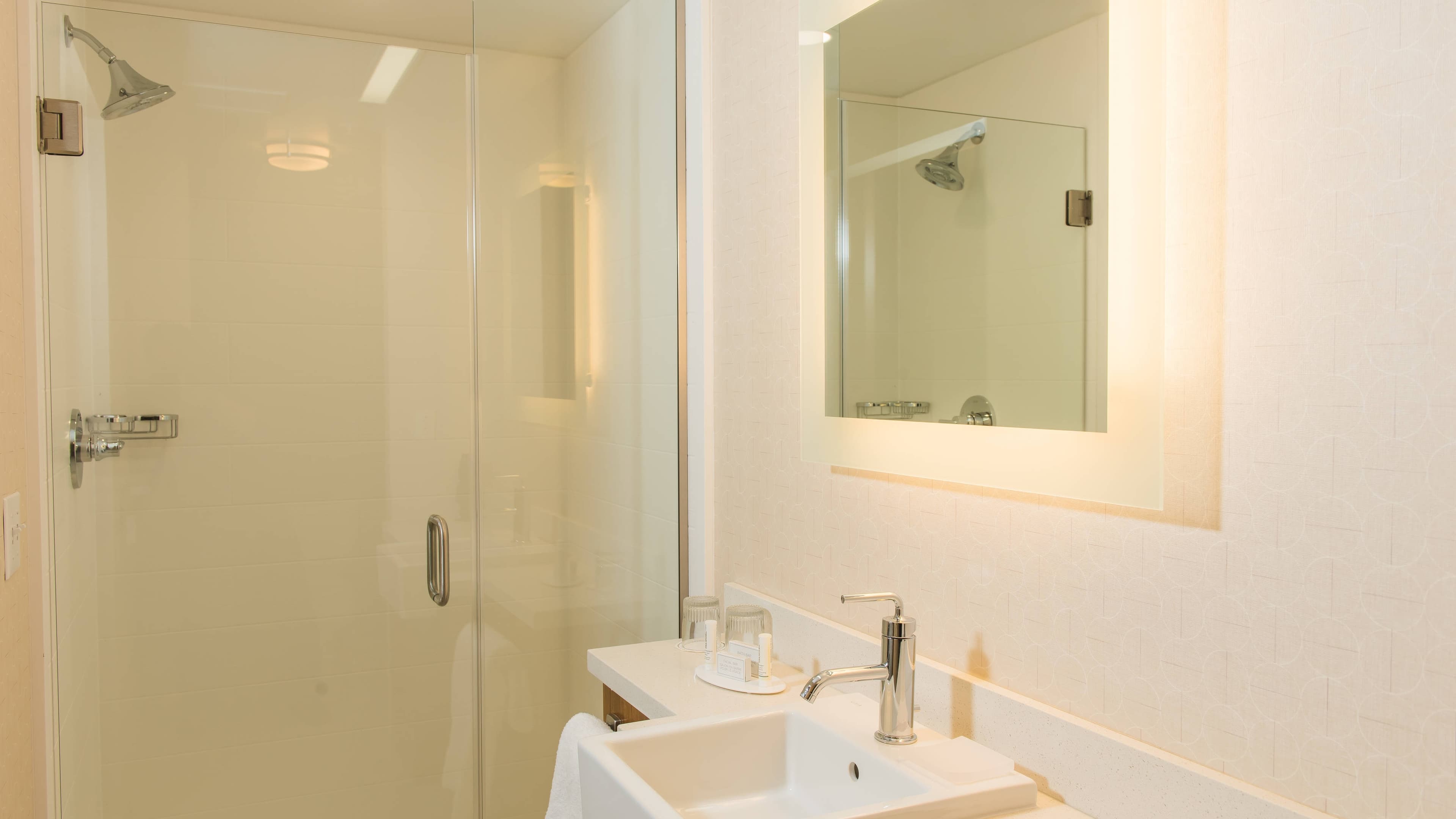 Suite - Image 2