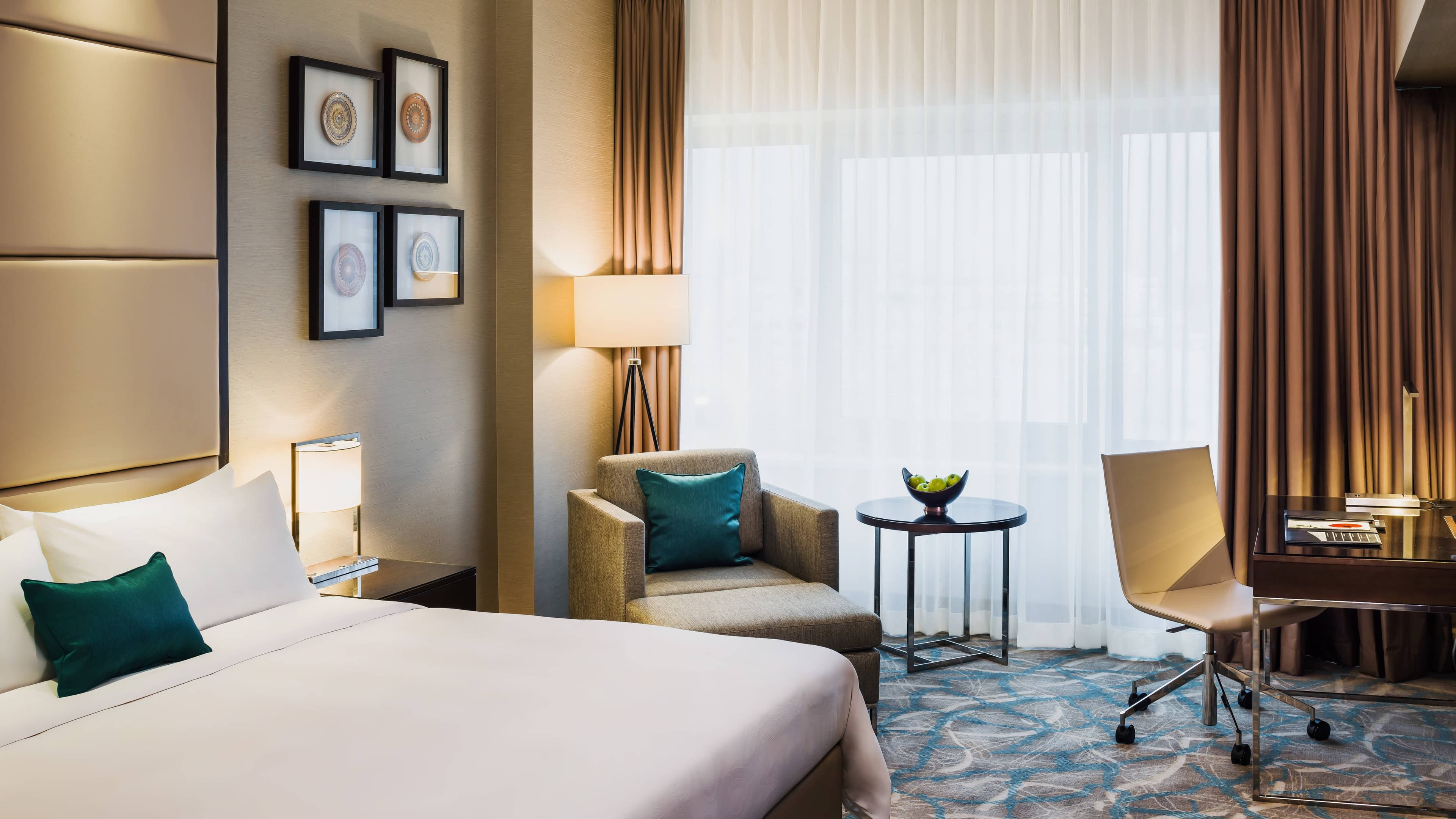 Deluxe Room - Image 2