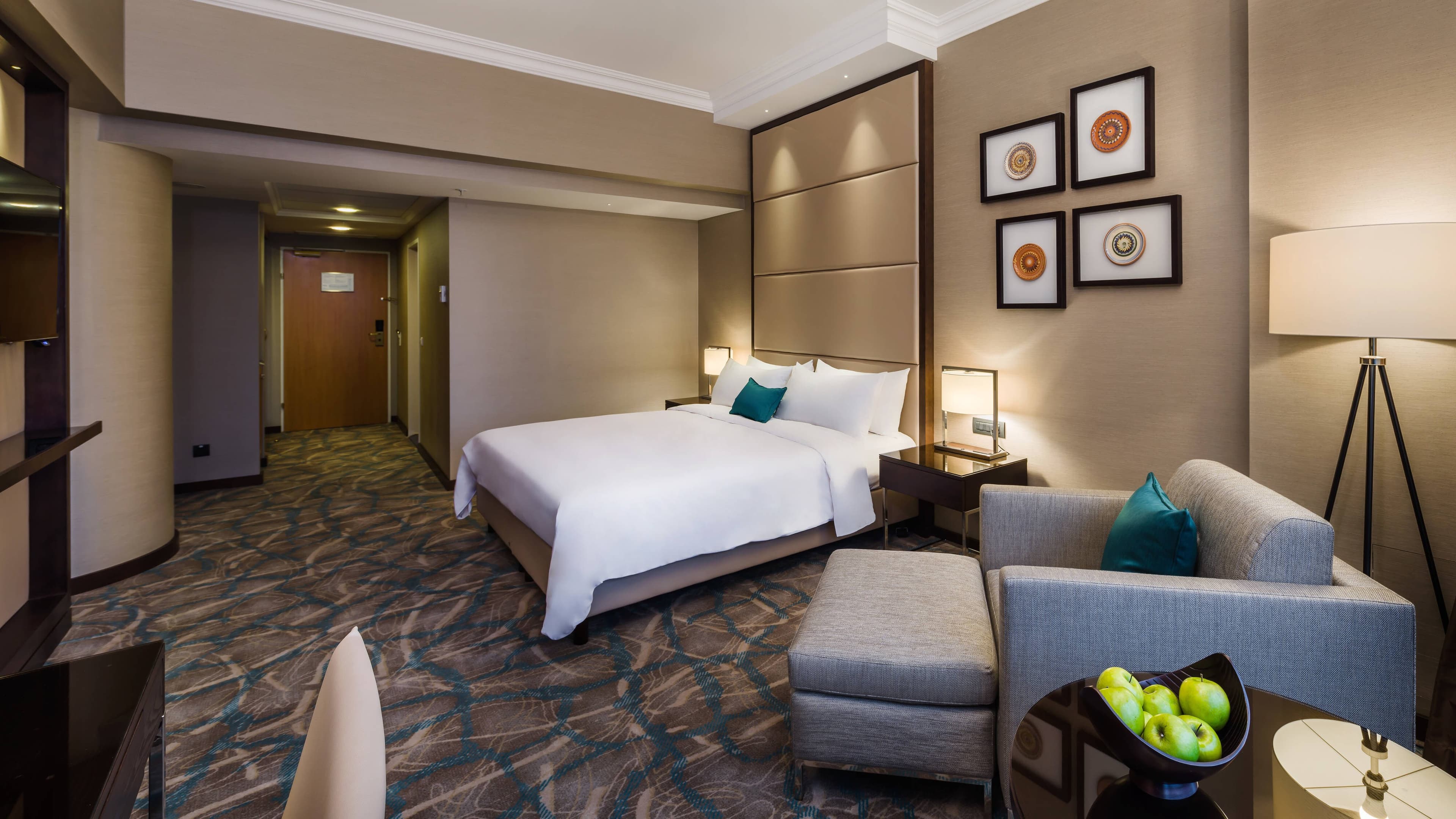 Deluxe Room - Image 3