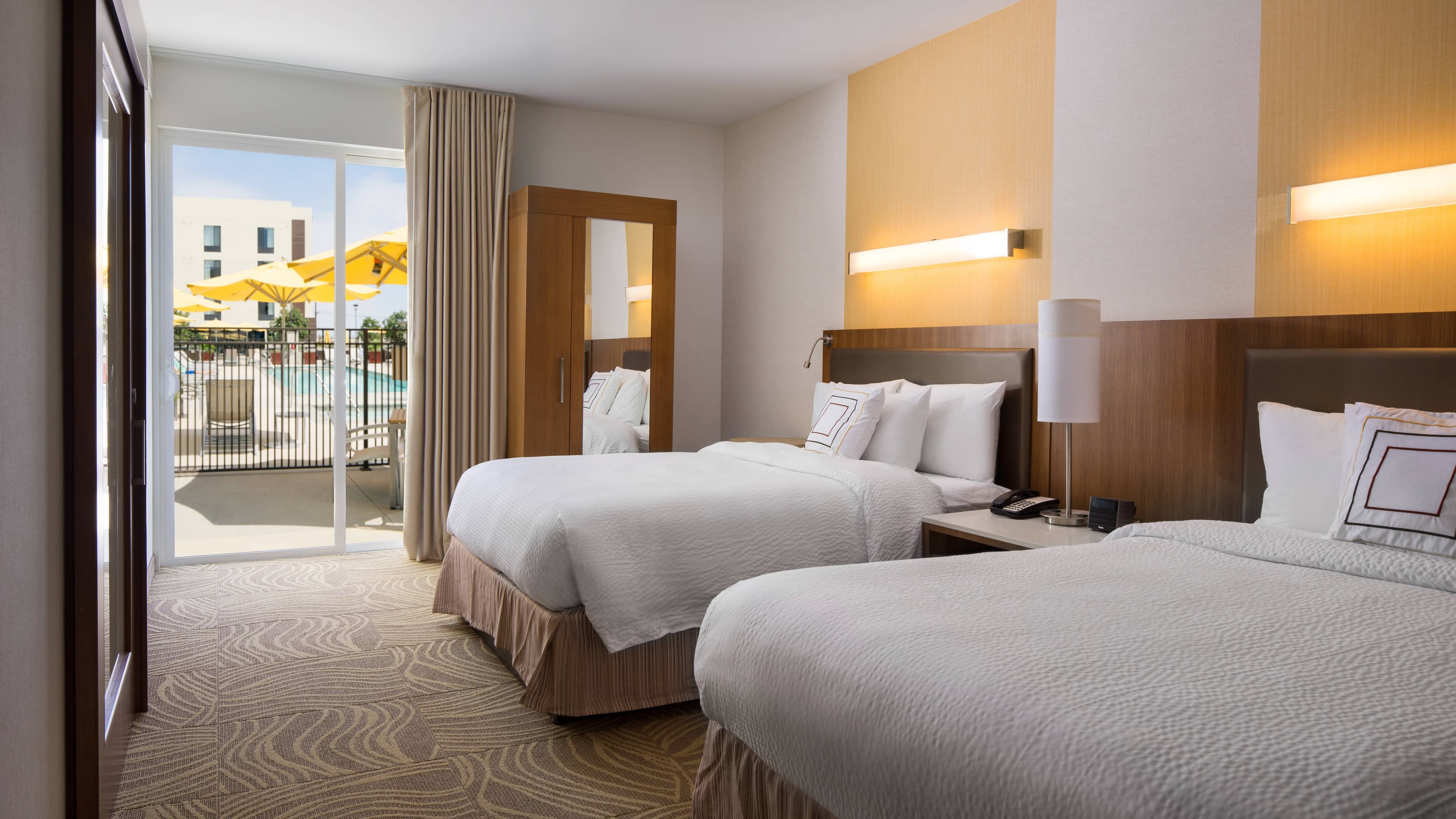 SpringHill Suites Los Angeles Burbank/Downtown - Image 2