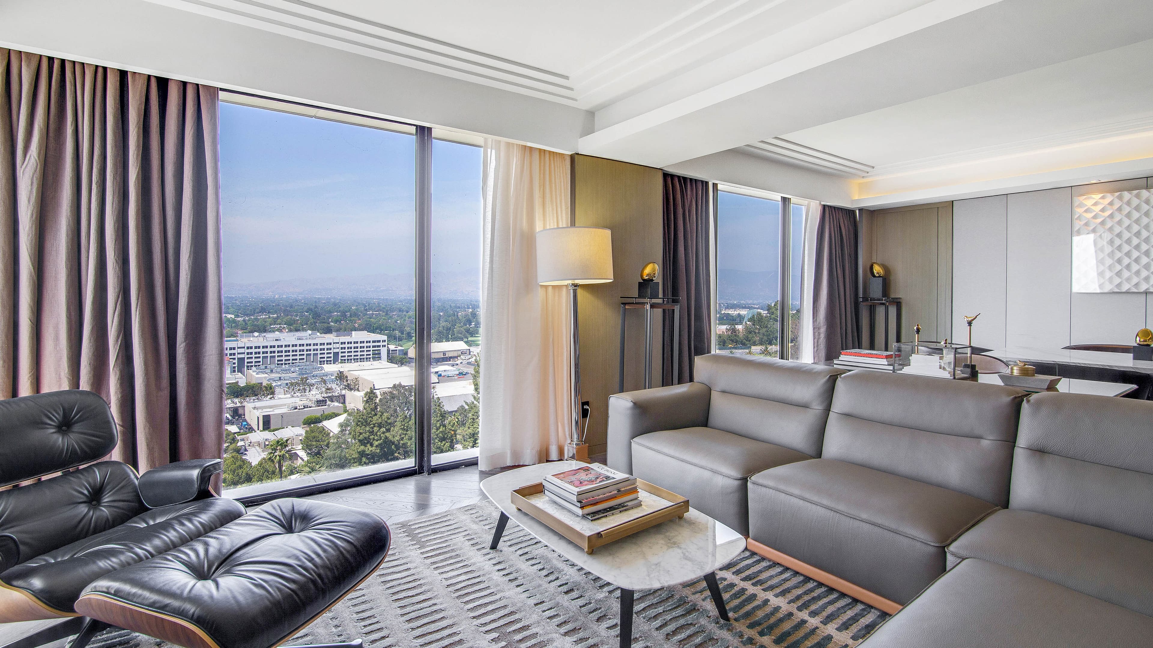 Sheraton Universal Hotel — 52