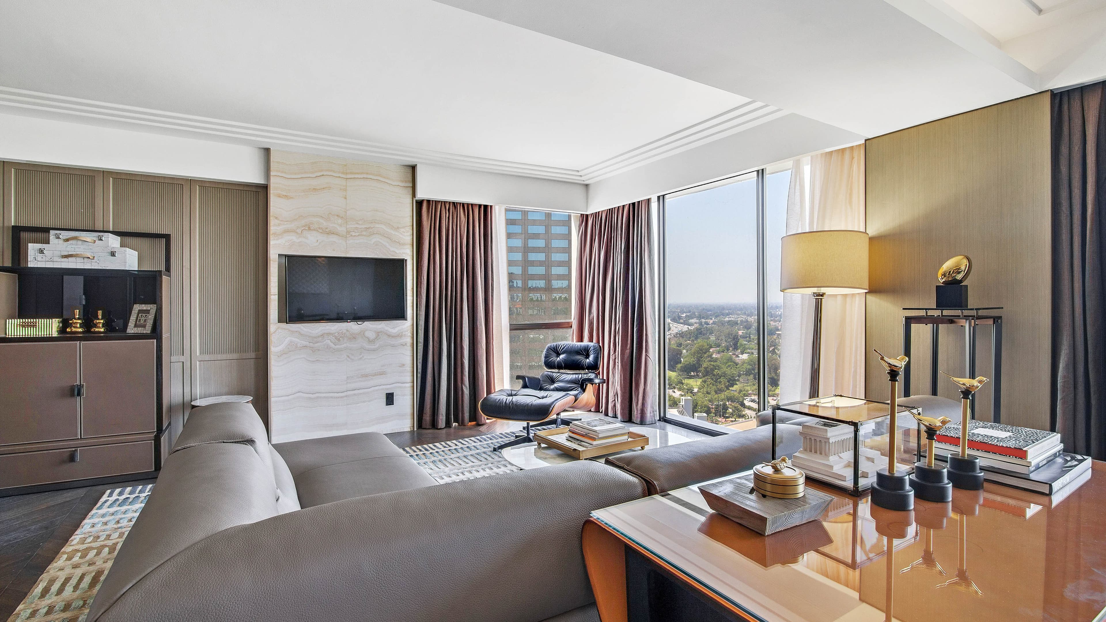 Sheraton Universal Hotel — 53