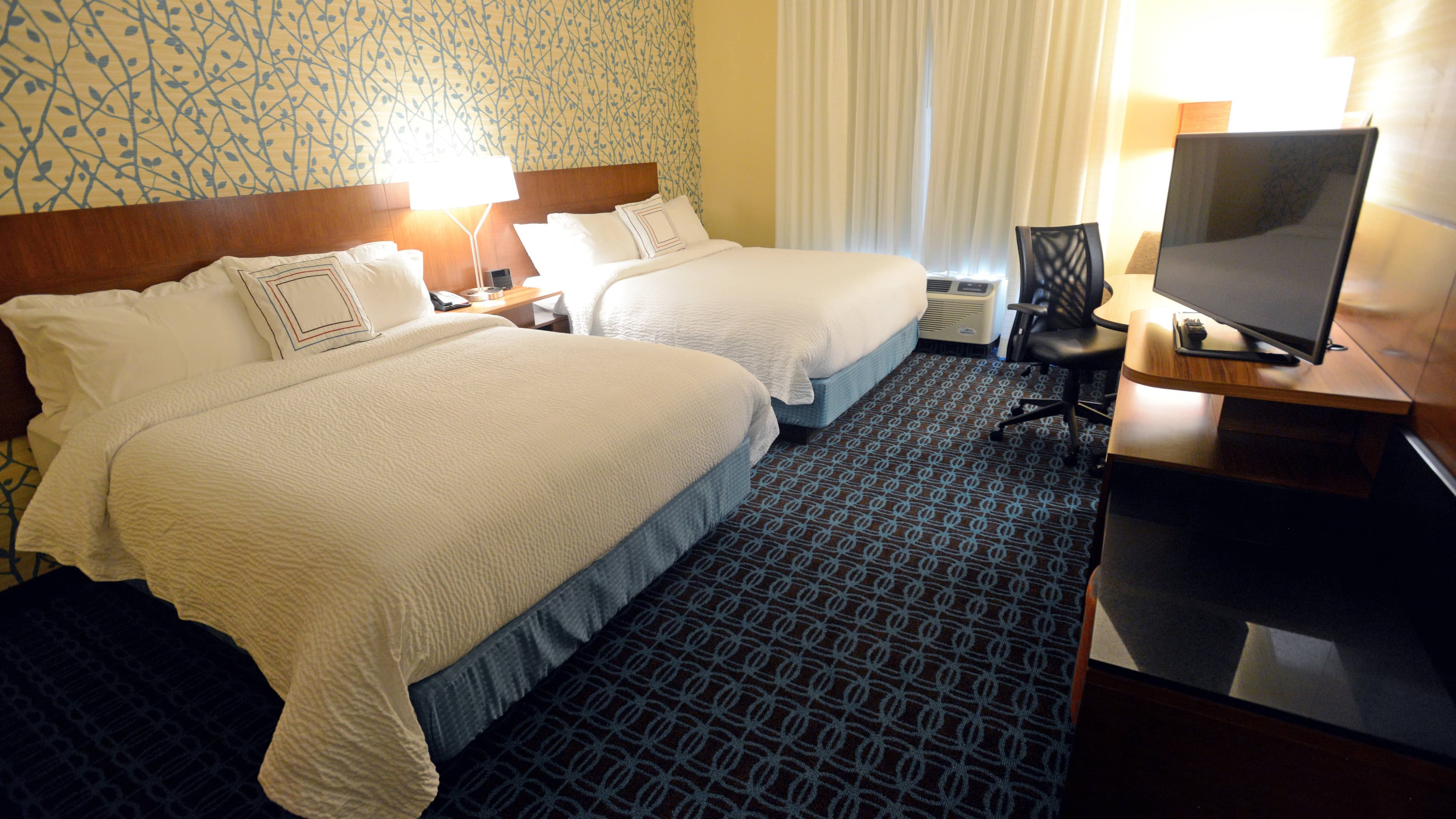 Fairfield Inn & Suites Bowling Green — 6