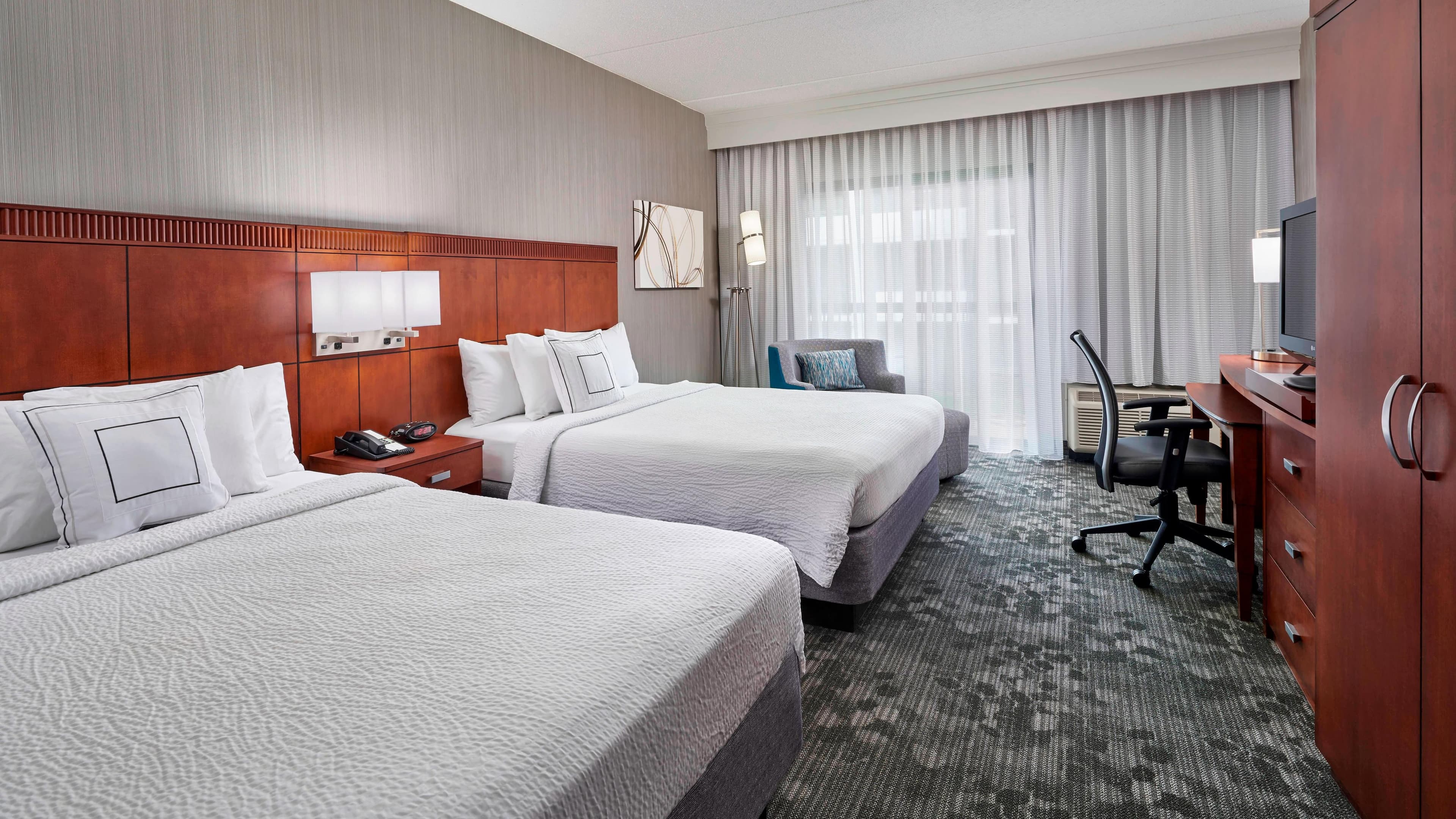 Holiday Inn Express & Suites Lexington Park-California — 27