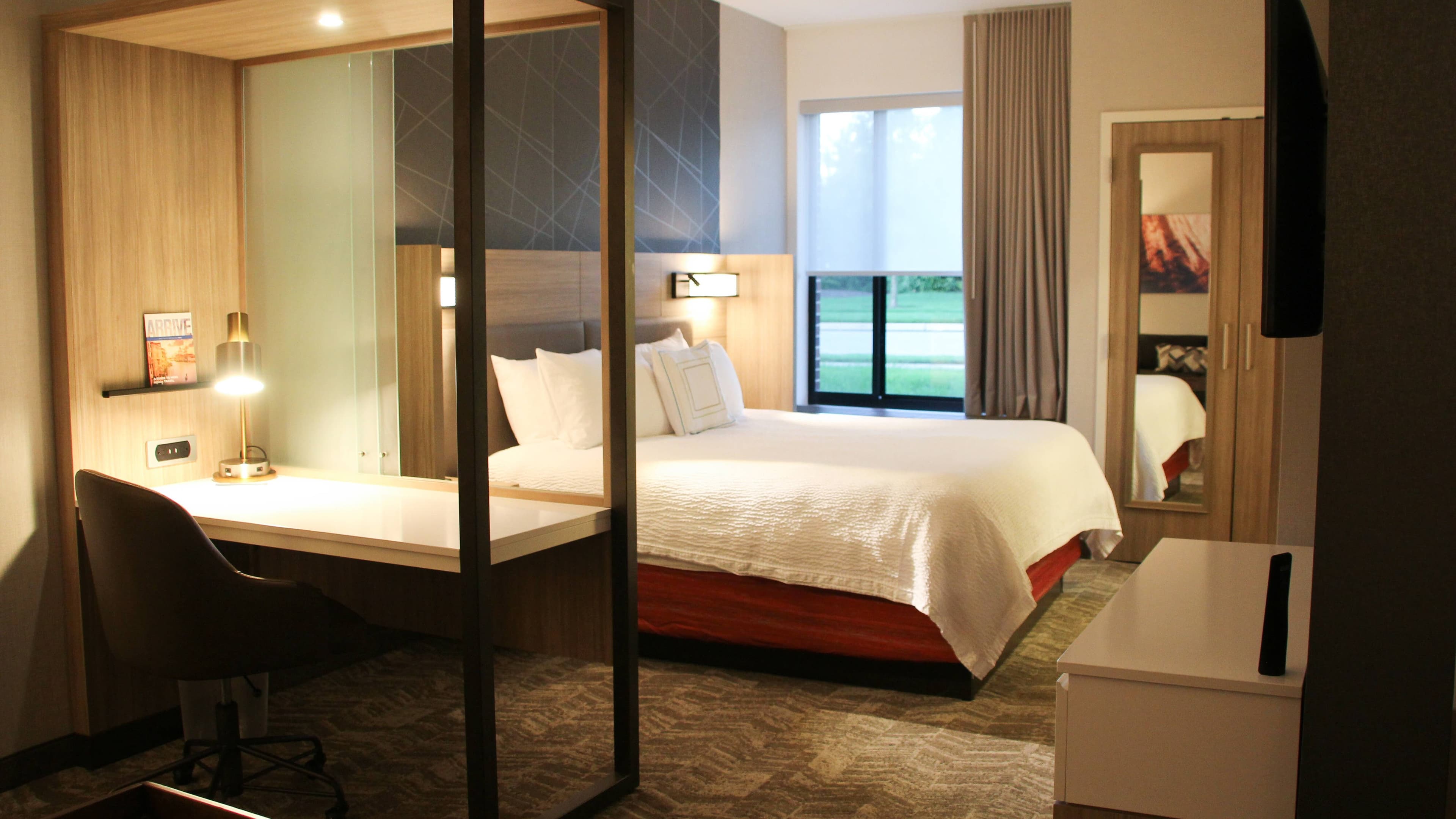Suite - Image 2