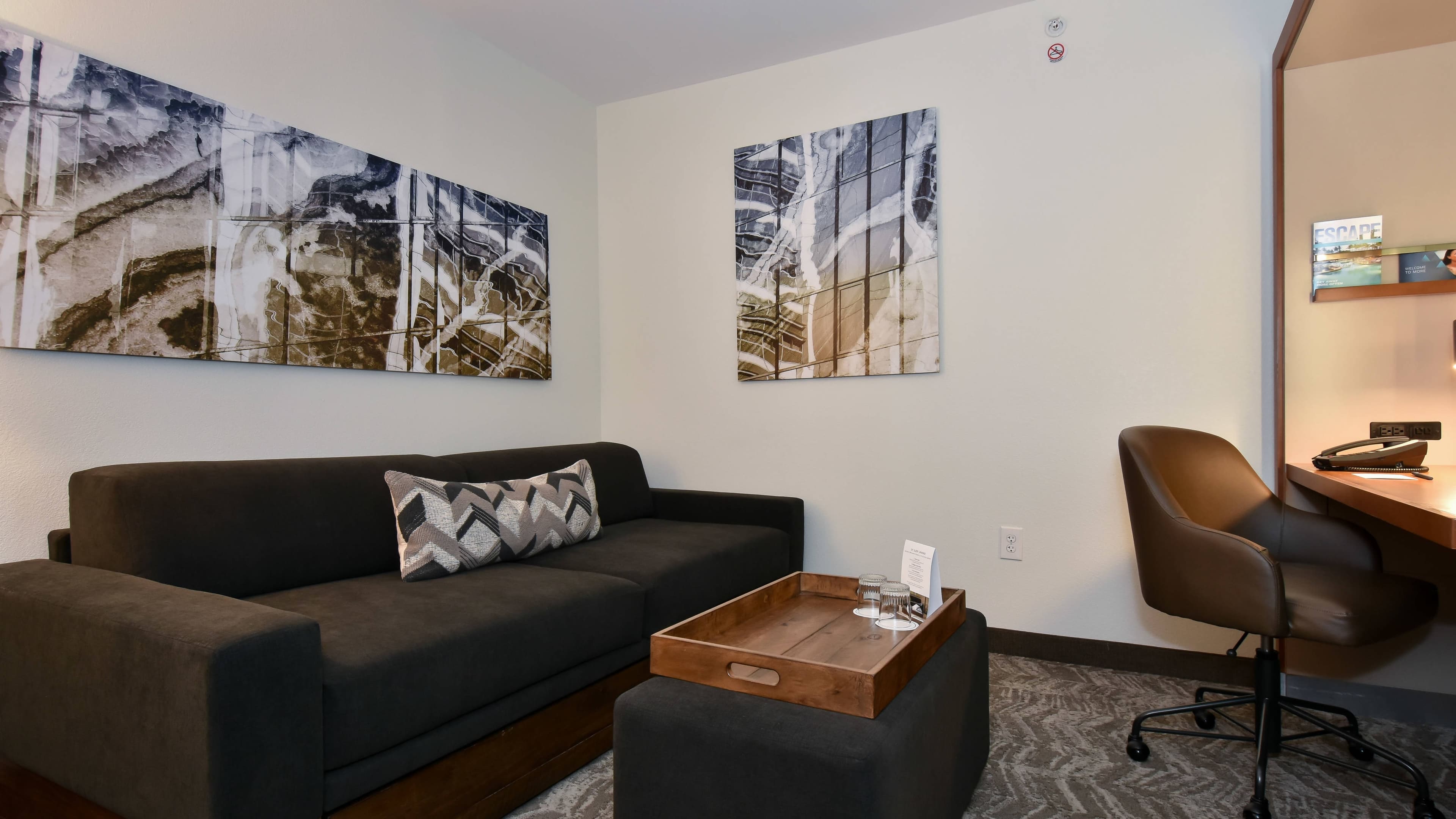 King Studio Suite - Image 2