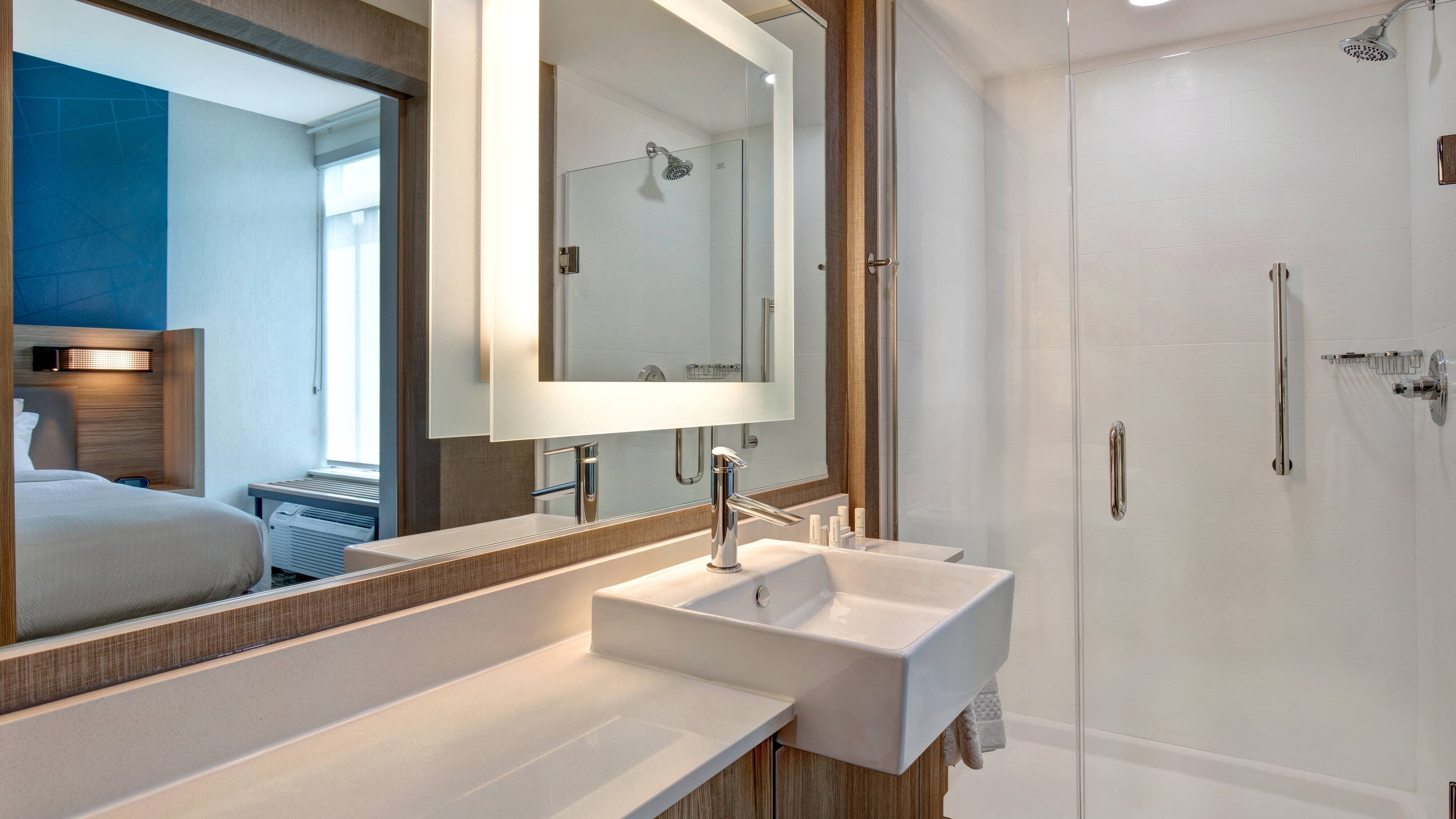 Suite - Image 10