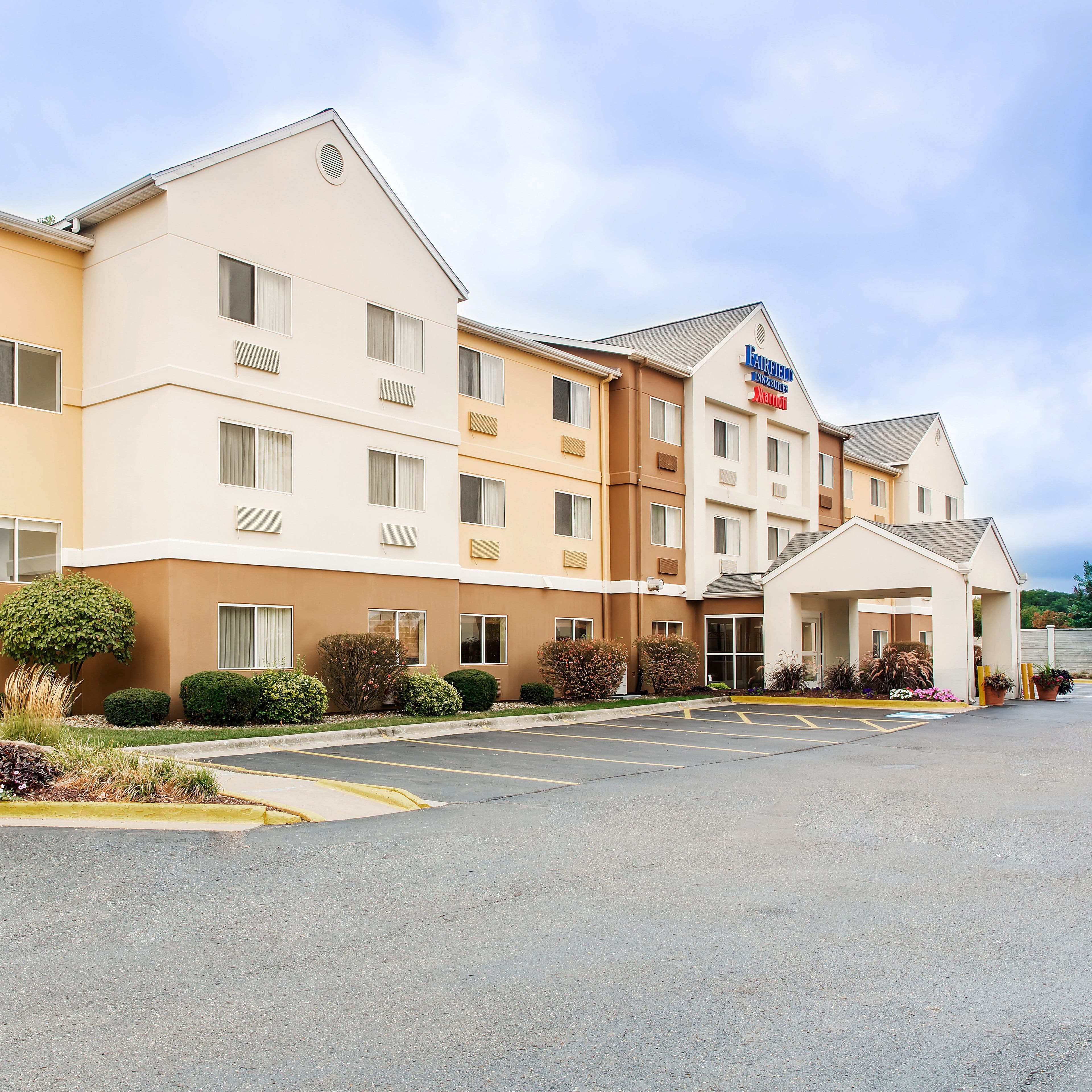 Fairfield Inn & Suites Canton - Image 1