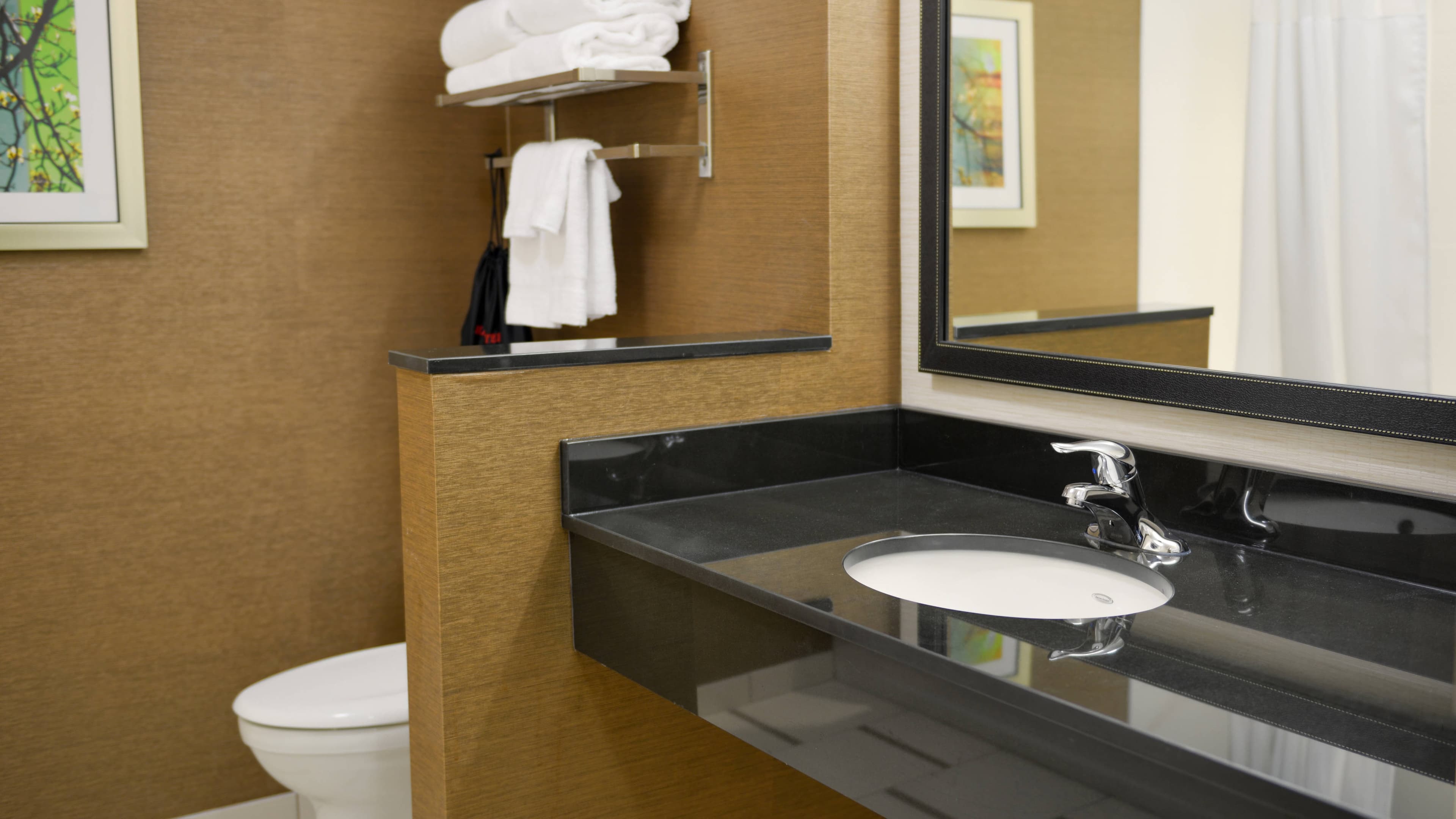Fairfield Inn & Suites Canton South - Image 4